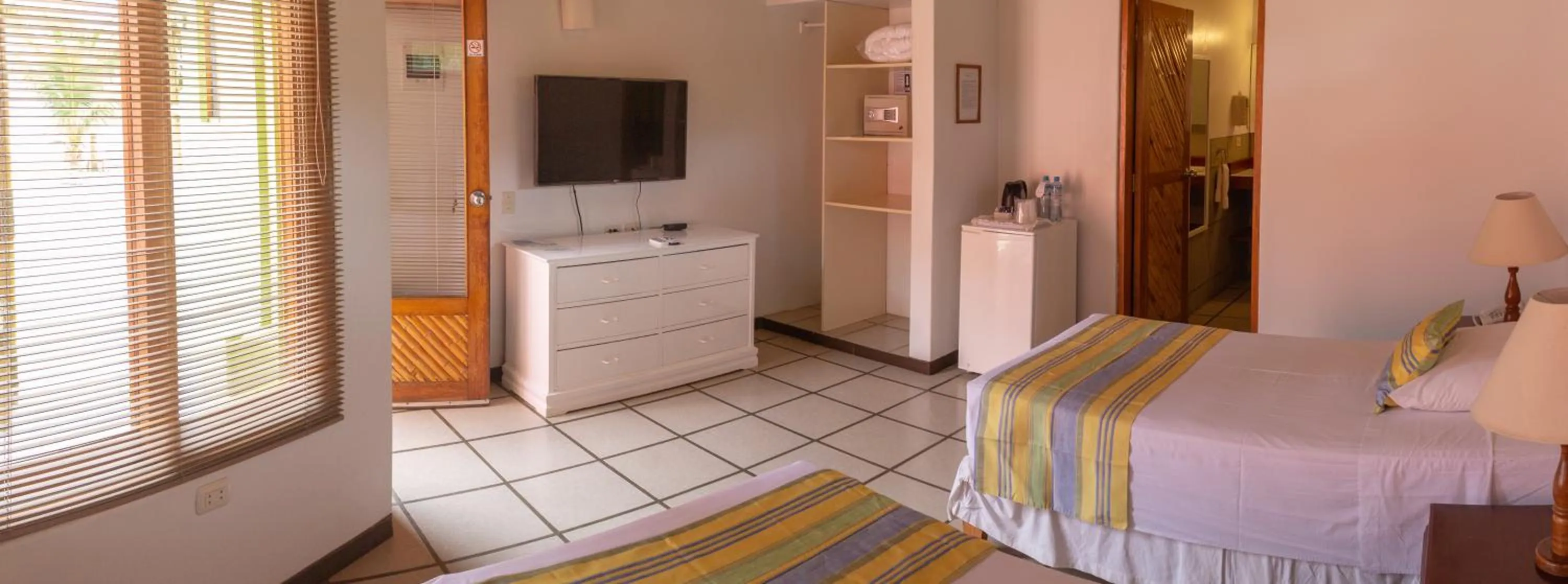 Bedroom, Bed in Punta Sal Suites & Bungalows Resort