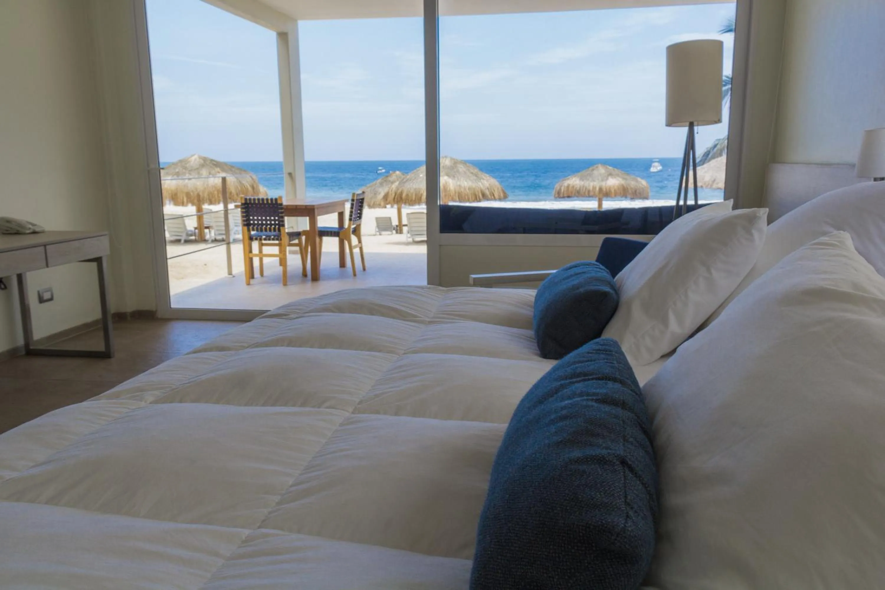 Bedroom, Bed in Punta Sal Suites & Bungalows Resort