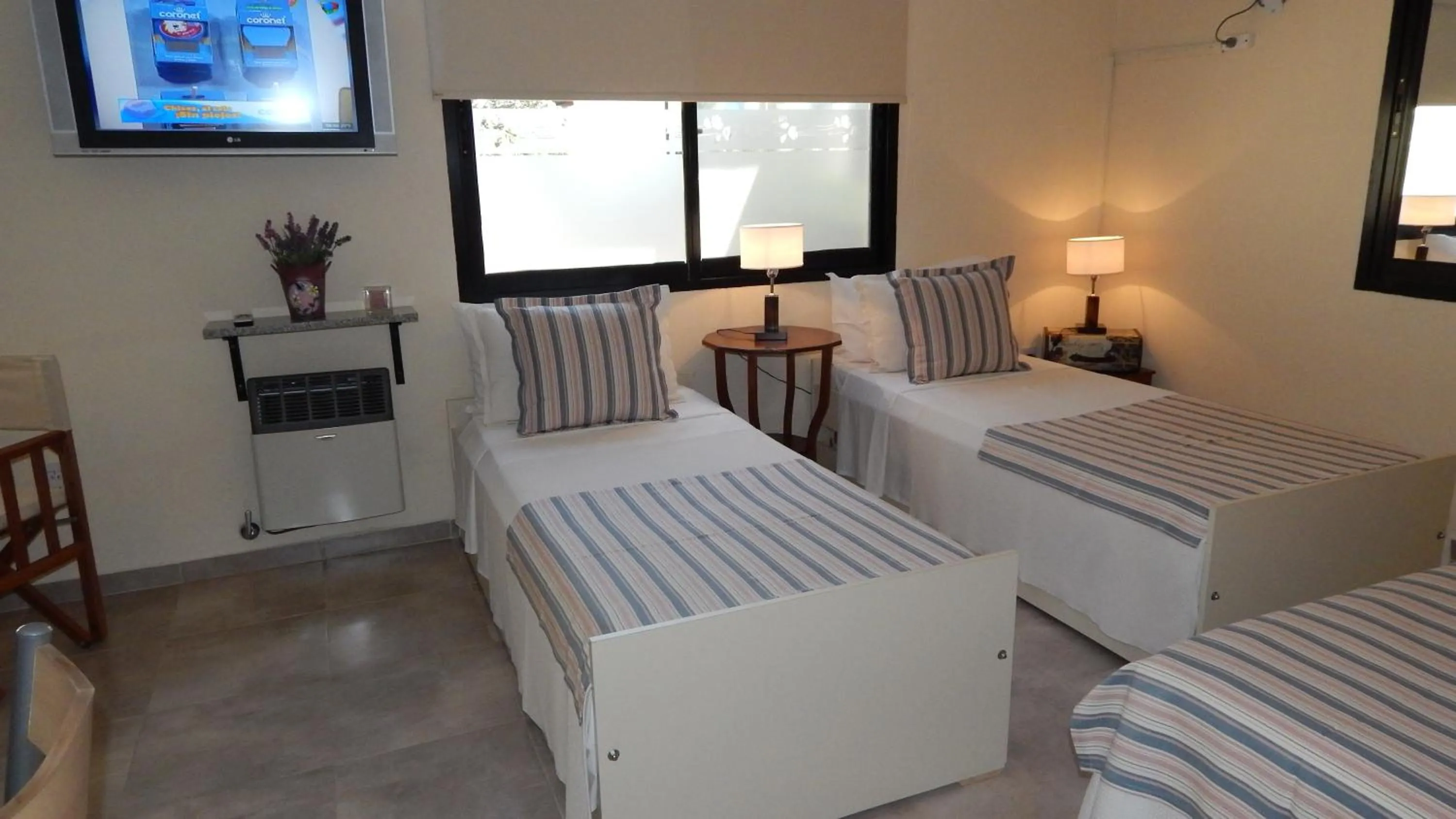 Bed in Apart Avenida