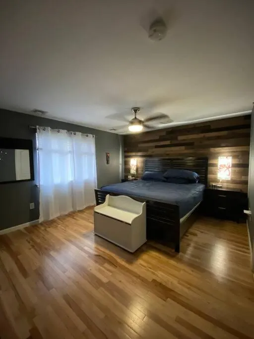 Casa Rosado @ NYC Home Pool Firepit Parking Ferry