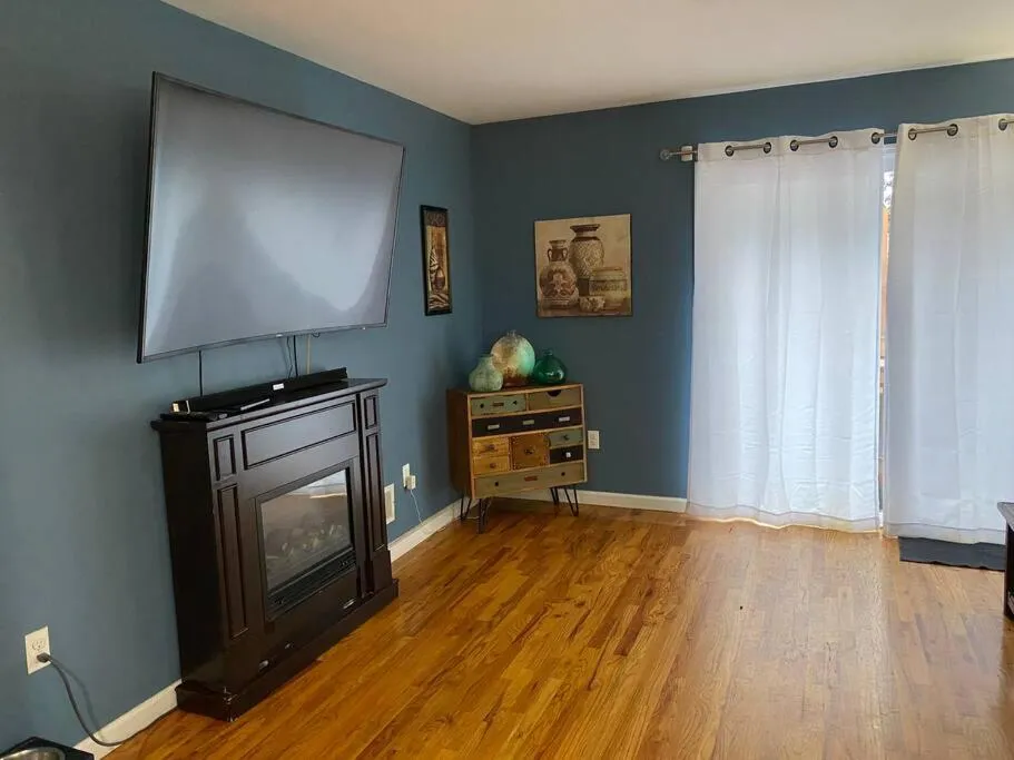 Casa Rosado @ NYC Home Pool Firepit Parking Ferry