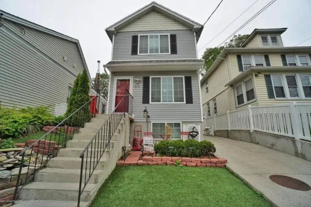 Casa Rosado @ NYC Home Pool Firepit Parking Ferry Casa Rosado @ NYC Home Pool Firepit Parking Ferry