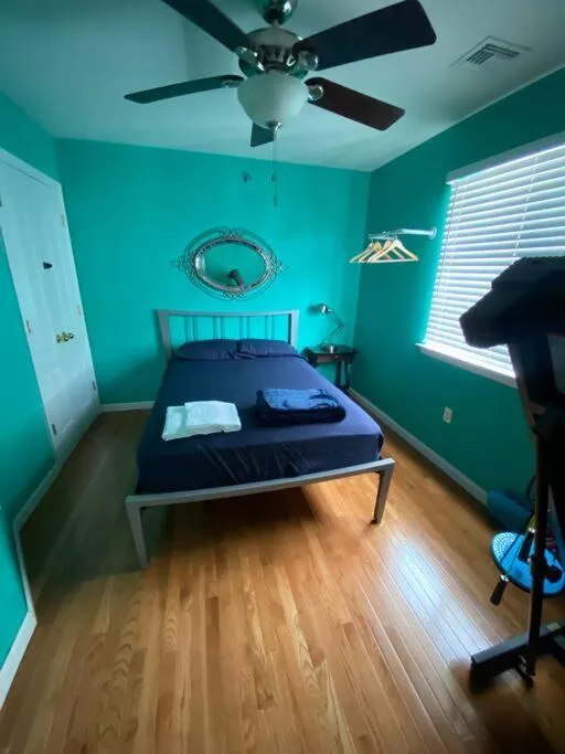 Casa Rosado @ NYC Home Pool Firepit Parking Ferry