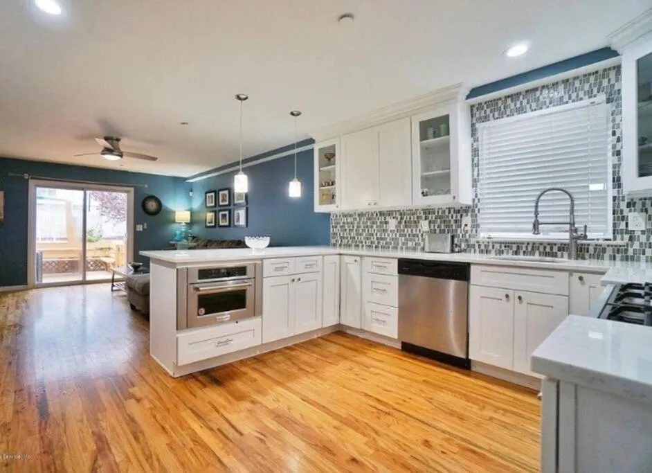 Casa Rosado @ NYC Home Pool Firepit Parking Ferry