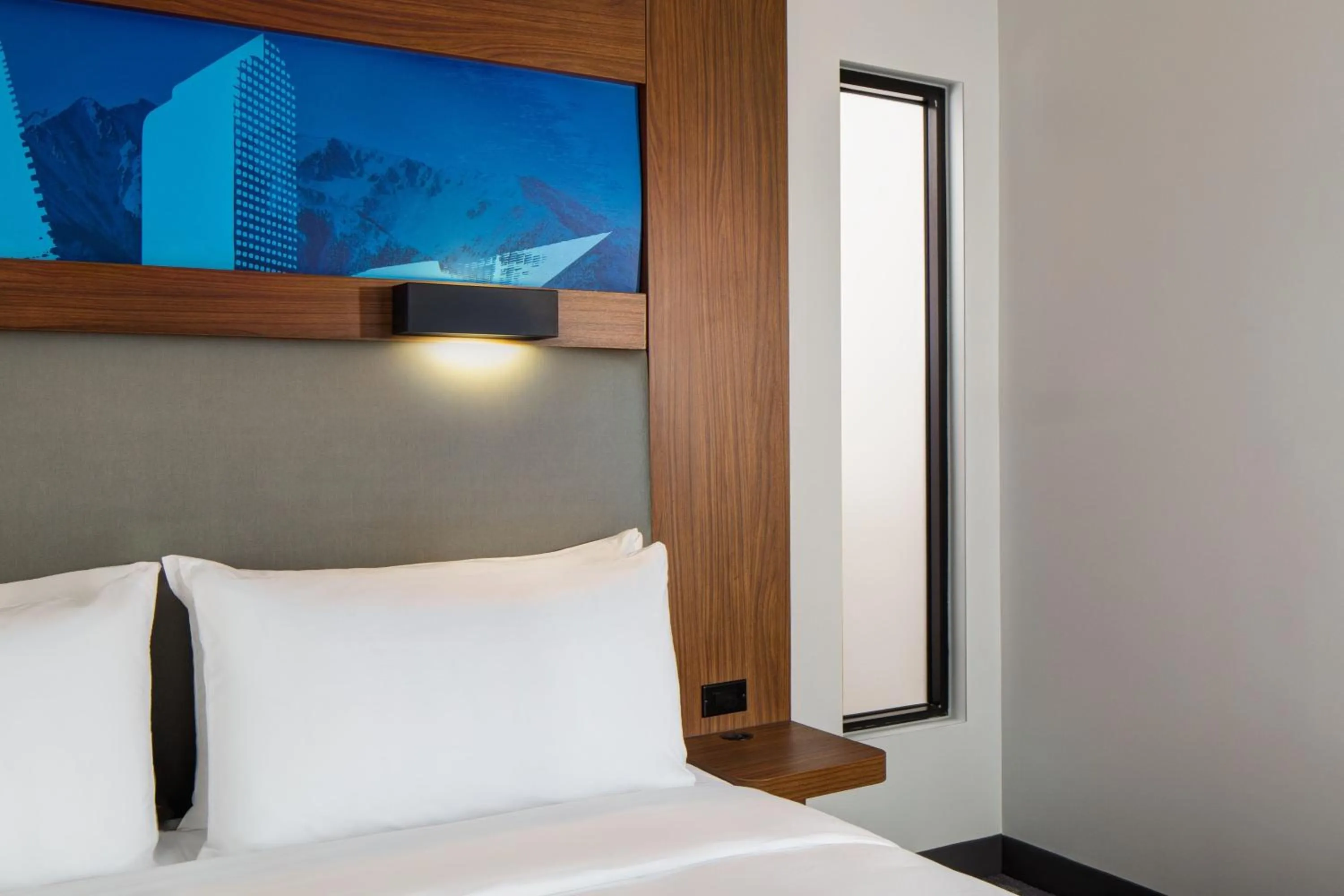 Bedroom, Bed in Aloft Denver Downtown