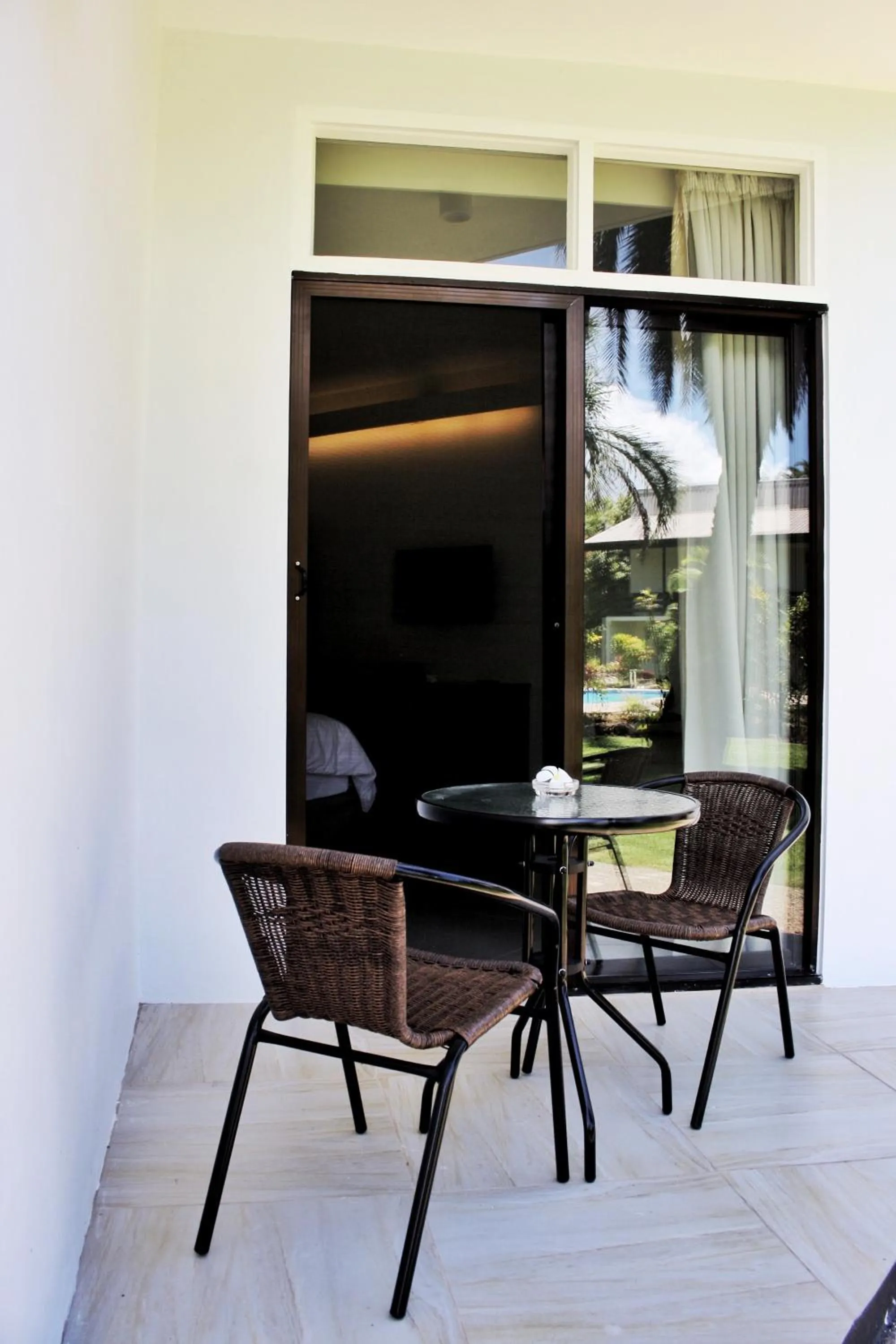 Patio in Hotel Oasis