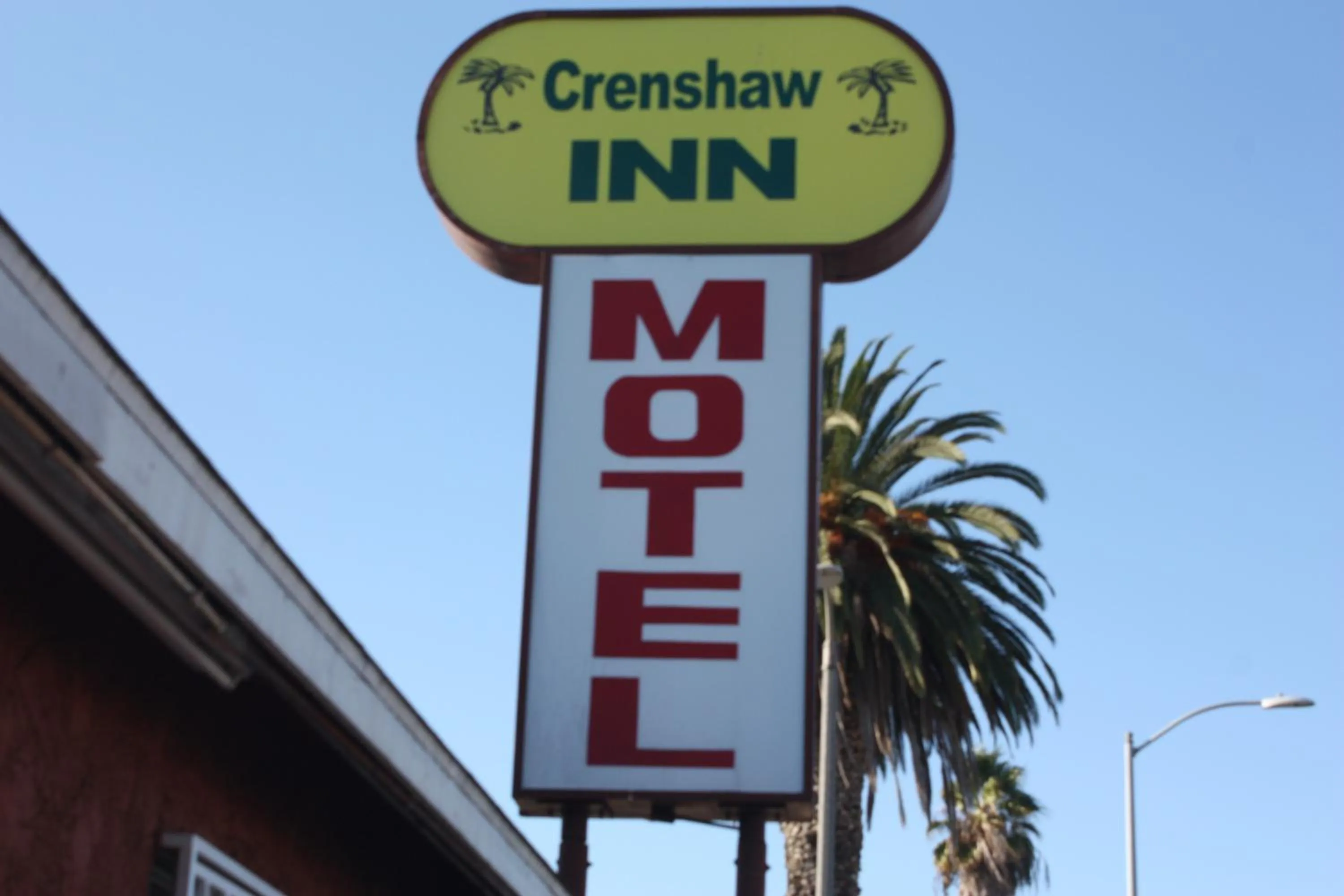Day in Crenshaw Inn Motel