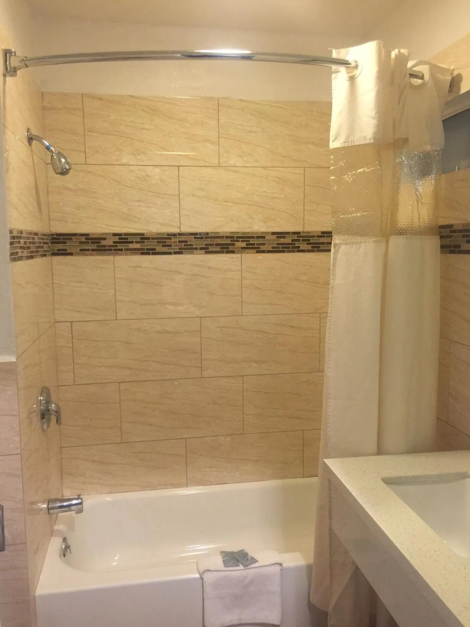 Shower in Crenshaw Inn Motel