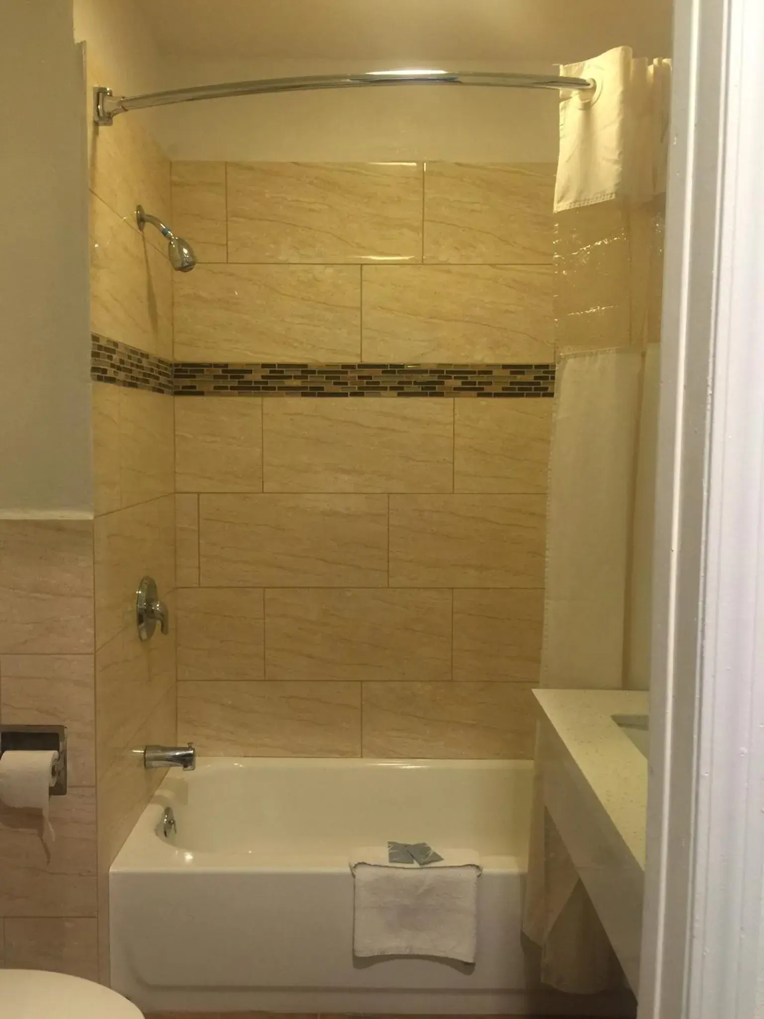 Shower in Crenshaw Inn Motel Shower in Crenshaw Inn Motel