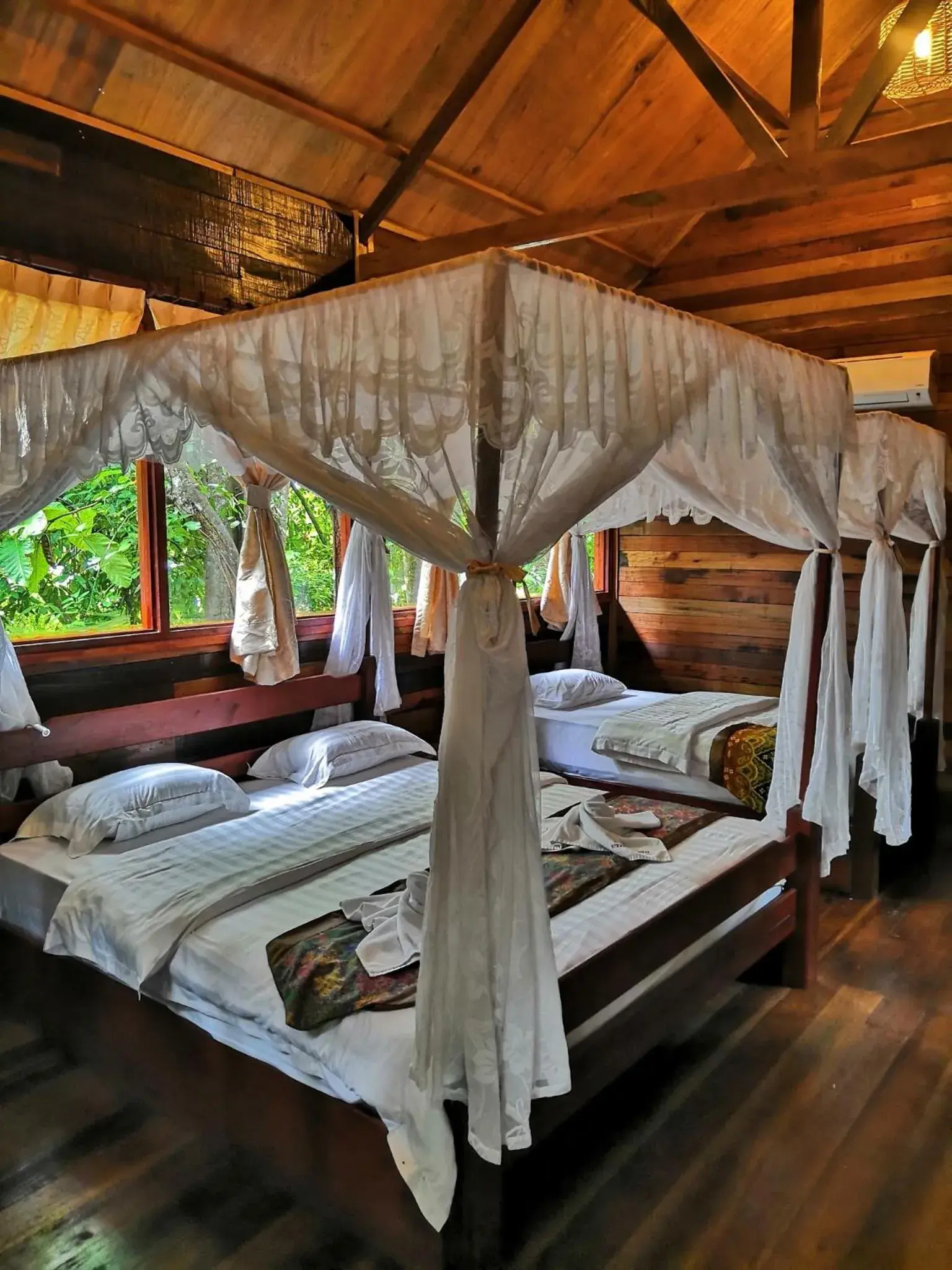 Bed in Borneo Natural Sukau Bilit Resort Bed in Borneo Natural Sukau Bilit Resort