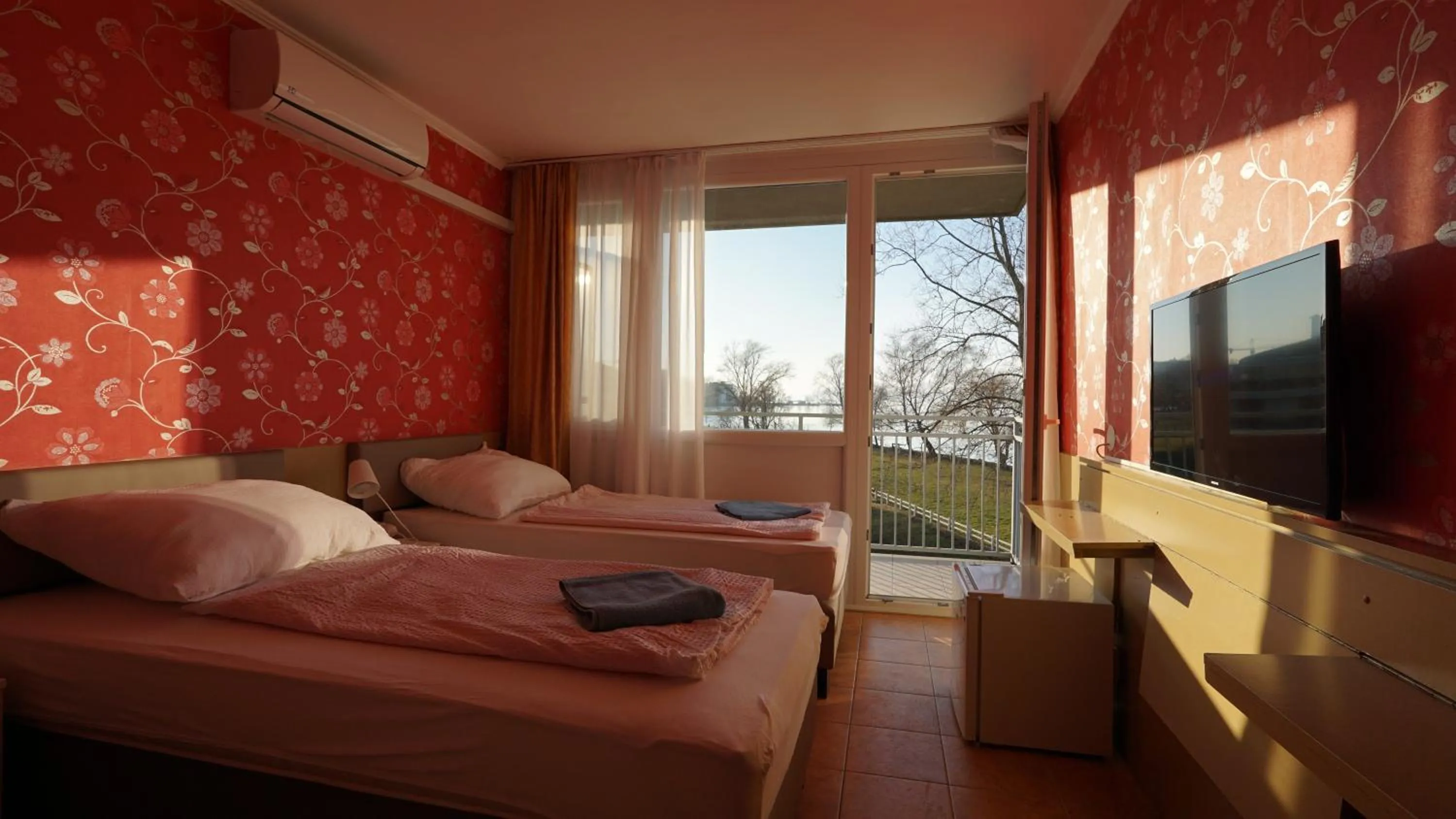 Photo of the whole room in Plazs Hotel Siófok