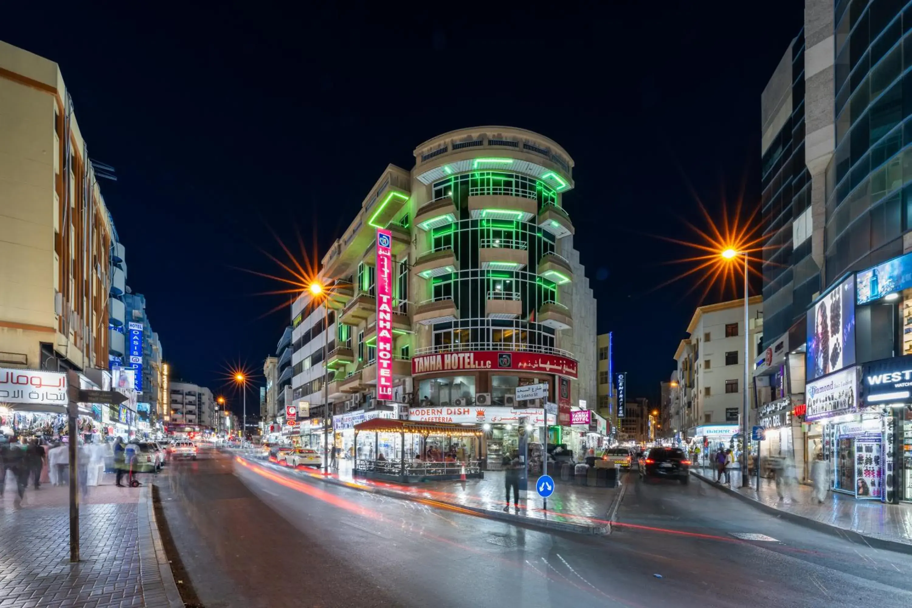 Property building in Tanha Hotel Property building in Tanha Hotel