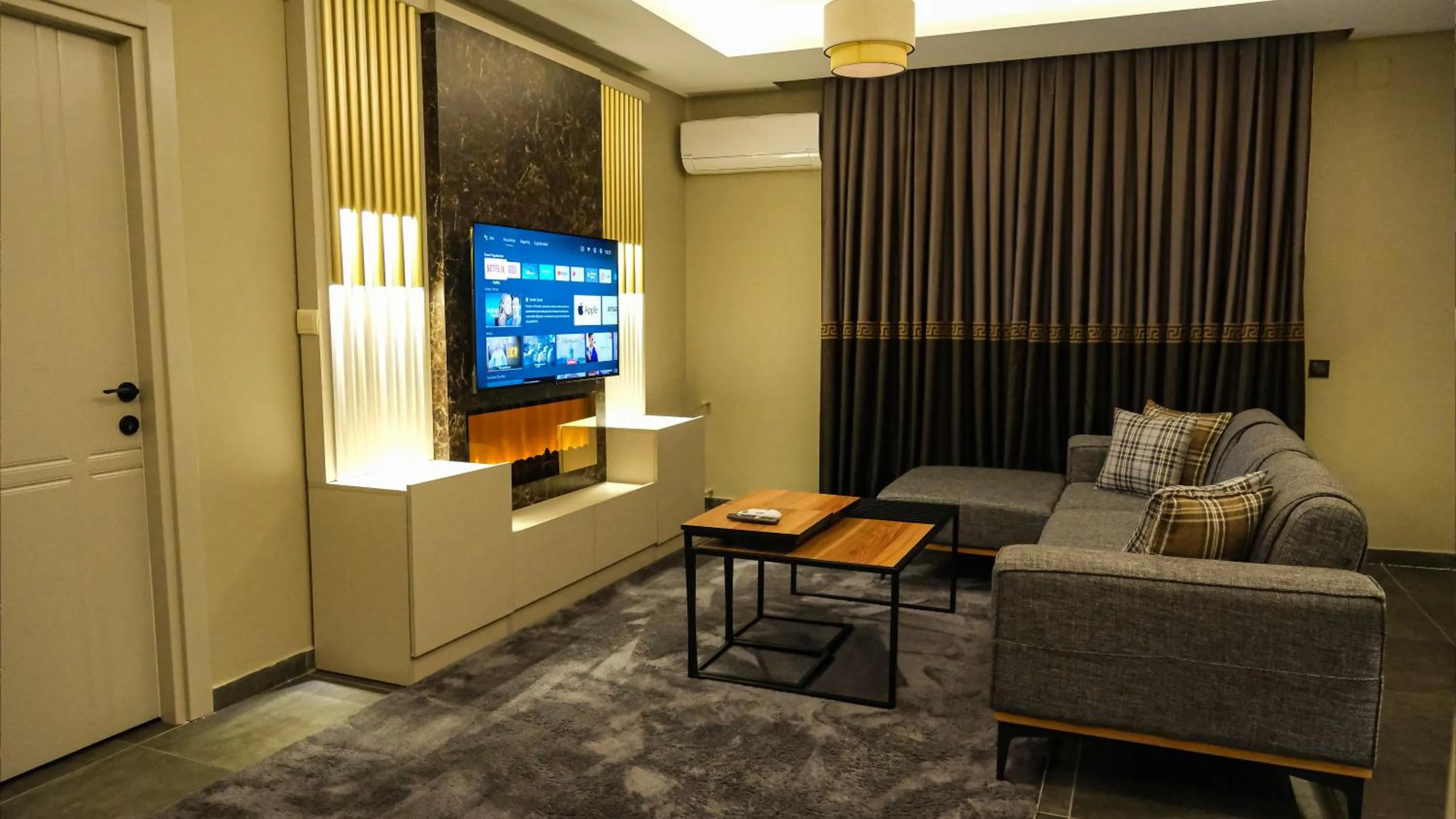 TV and multimedia in LİMONOTTO SUİT OTEL
