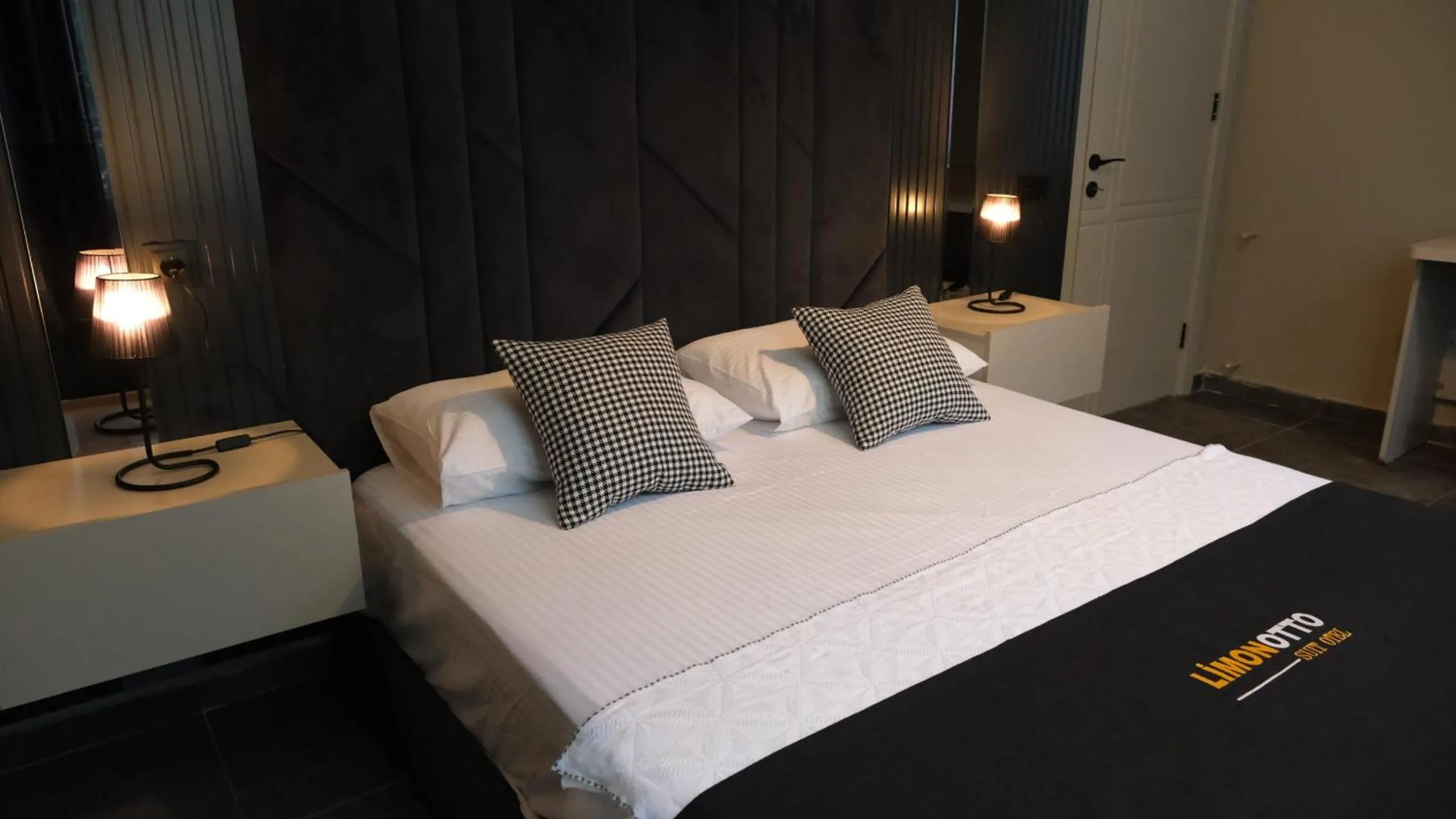 Bed in LİMONOTTO SUİT OTEL
