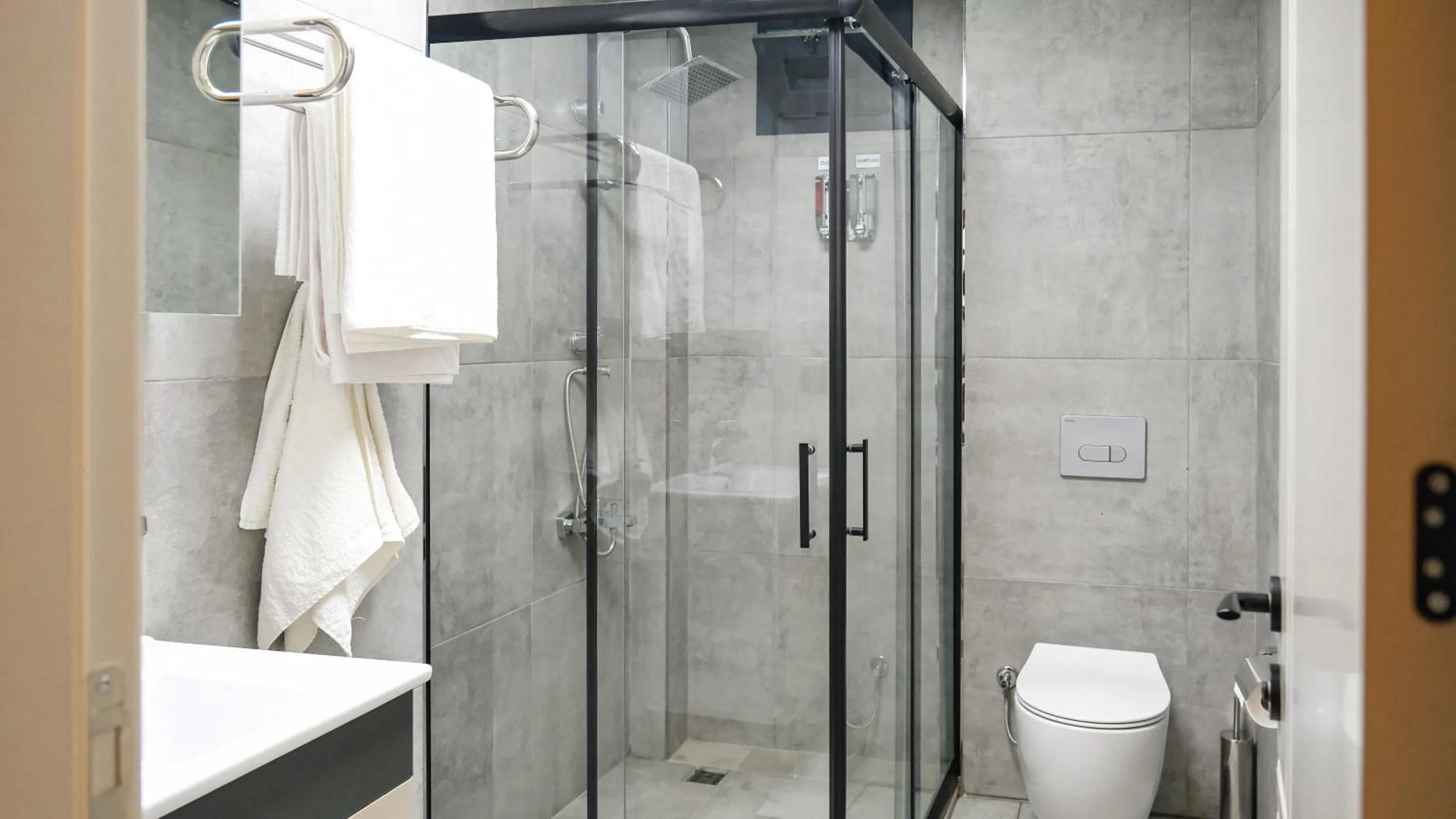 Bathroom in LİMONOTTO SUİT OTEL