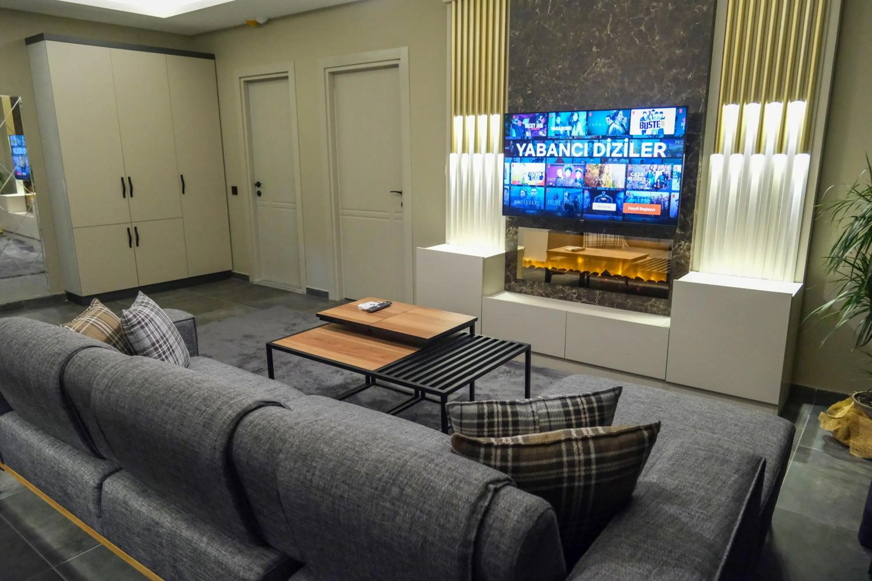 TV and multimedia in LİMONOTTO SUİT OTEL