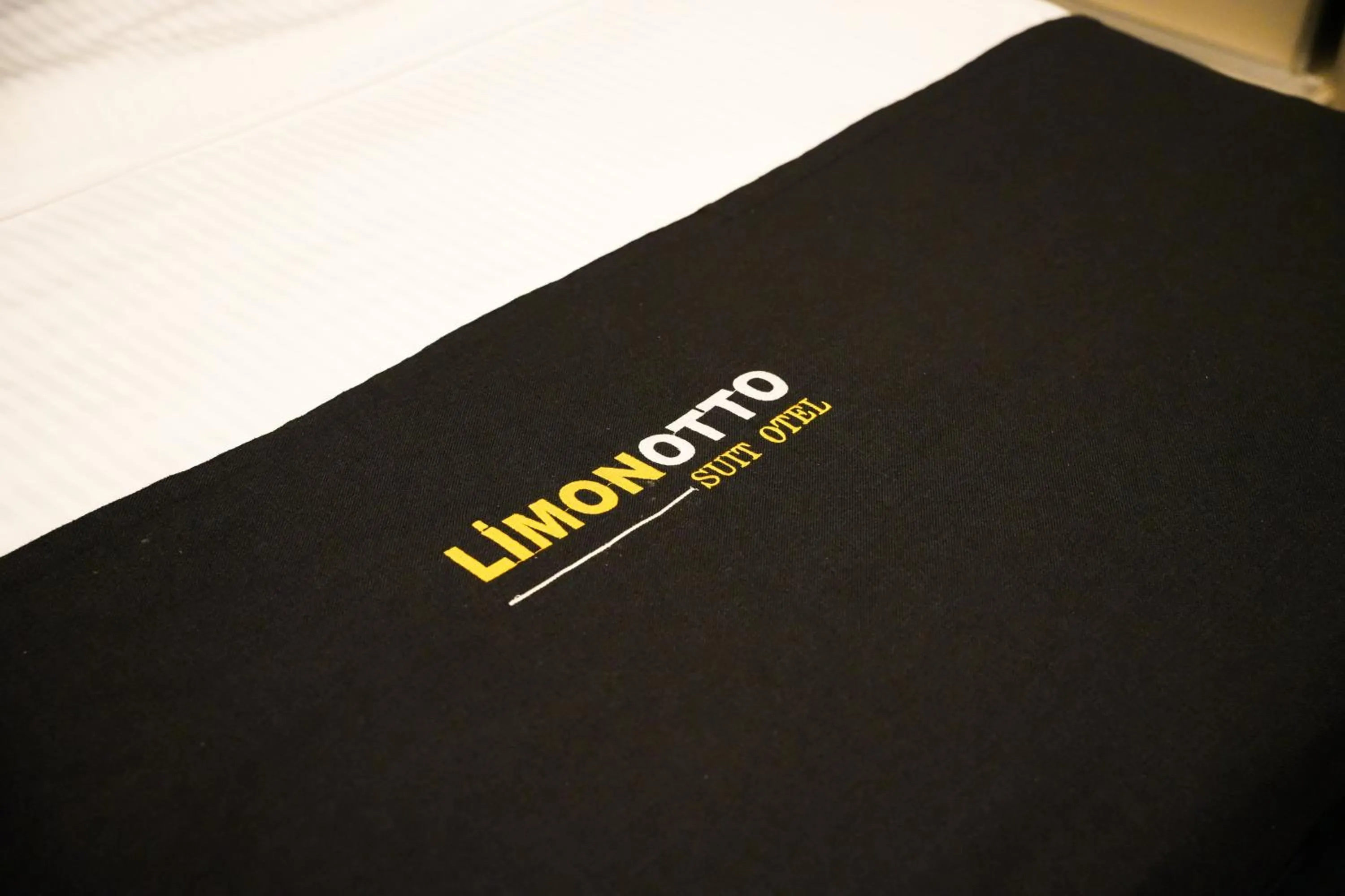 Logo/Certificate/Sign in LİMONOTTO SUİT OTEL