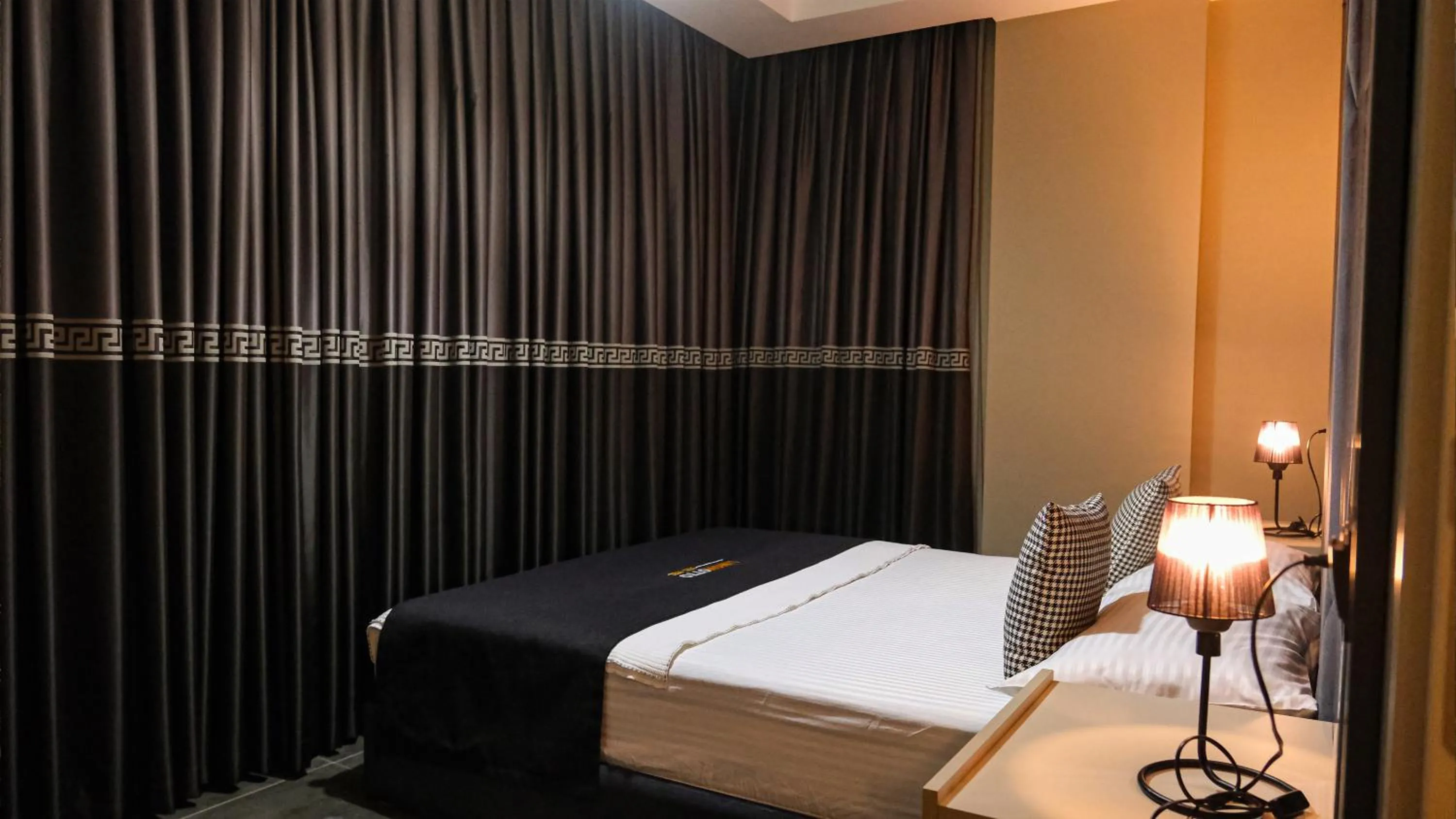 Bedroom, Bed in LİMONOTTO SUİT OTEL