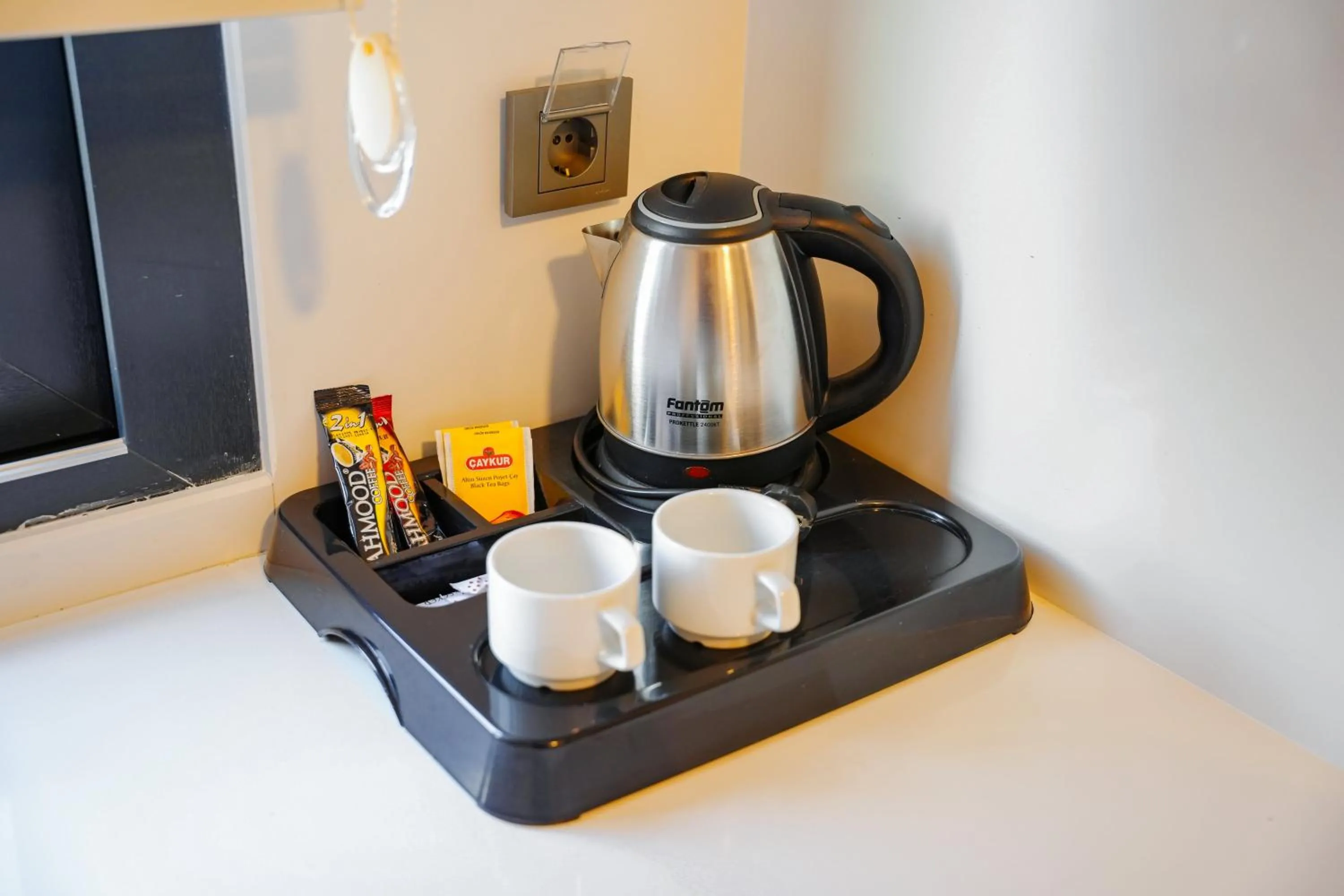 Coffee/tea facilities in LİMONOTTO SUİT OTEL