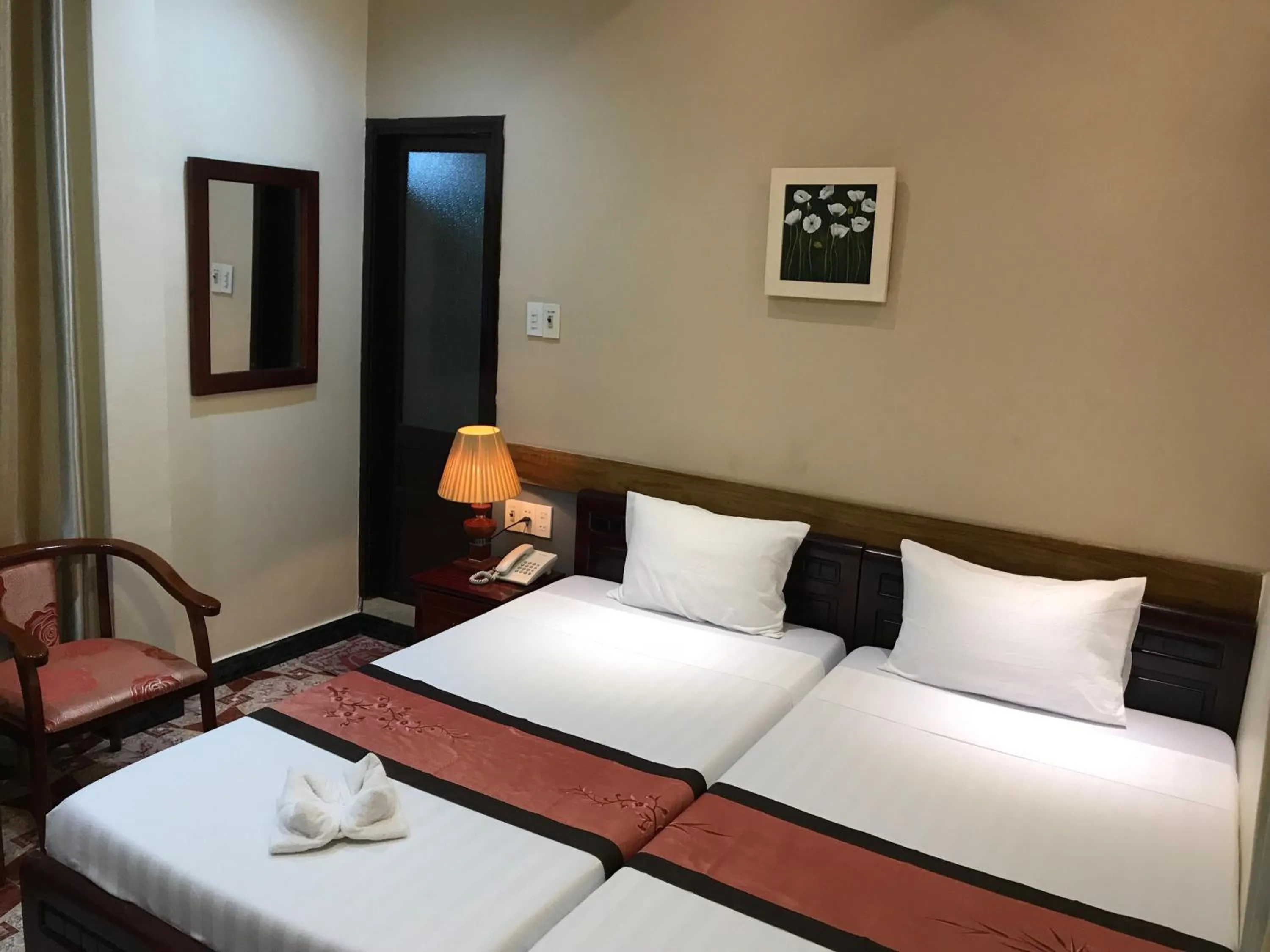 Bed in Sunny A Hotel