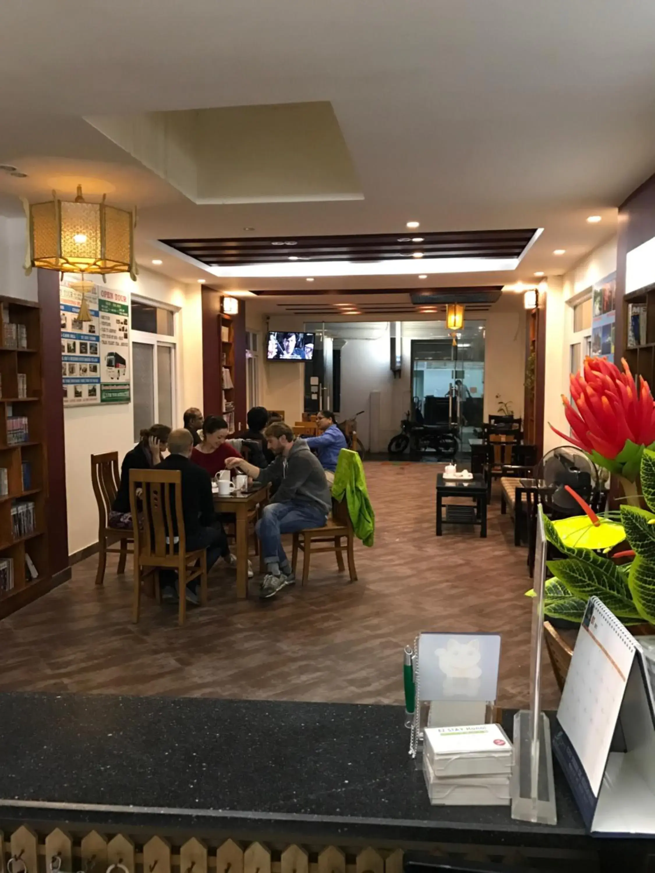 Restaurant/places to eat in Sunny A Hotel Restaurant/places to eat in Sunny A Hotel