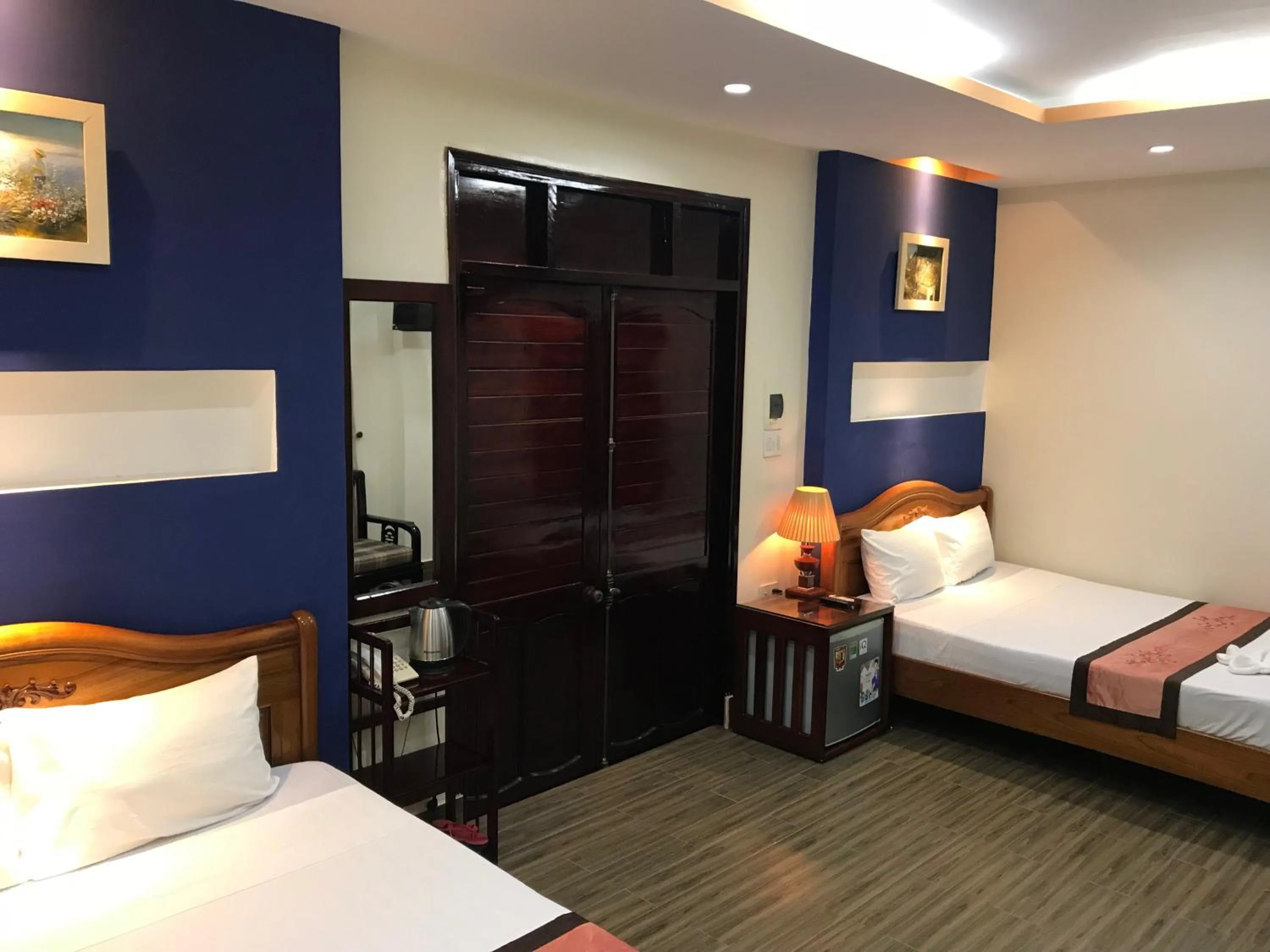 Bed in Sunny A Hotel