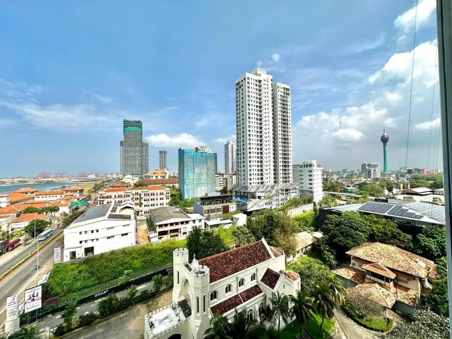 Property building in Colombo Emperor Residencies