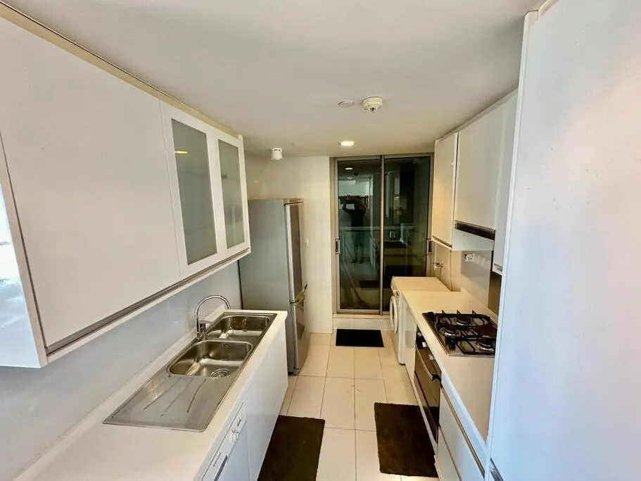 Kitchen or kitchenette in Colombo Emperor Residencies