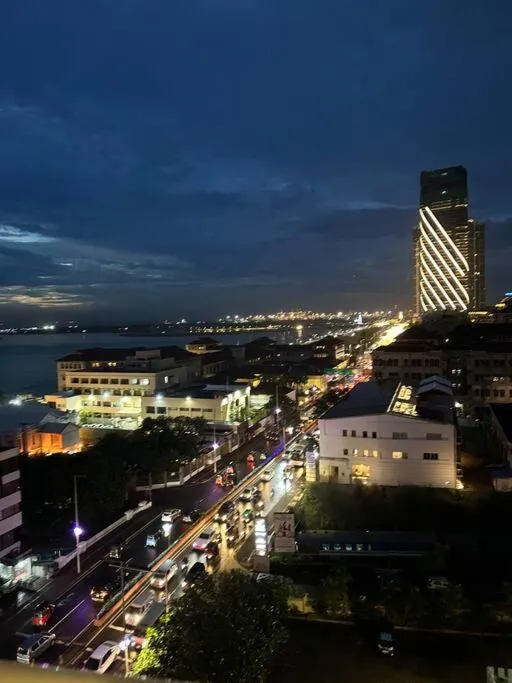 Night in Colombo Emperor Residencies