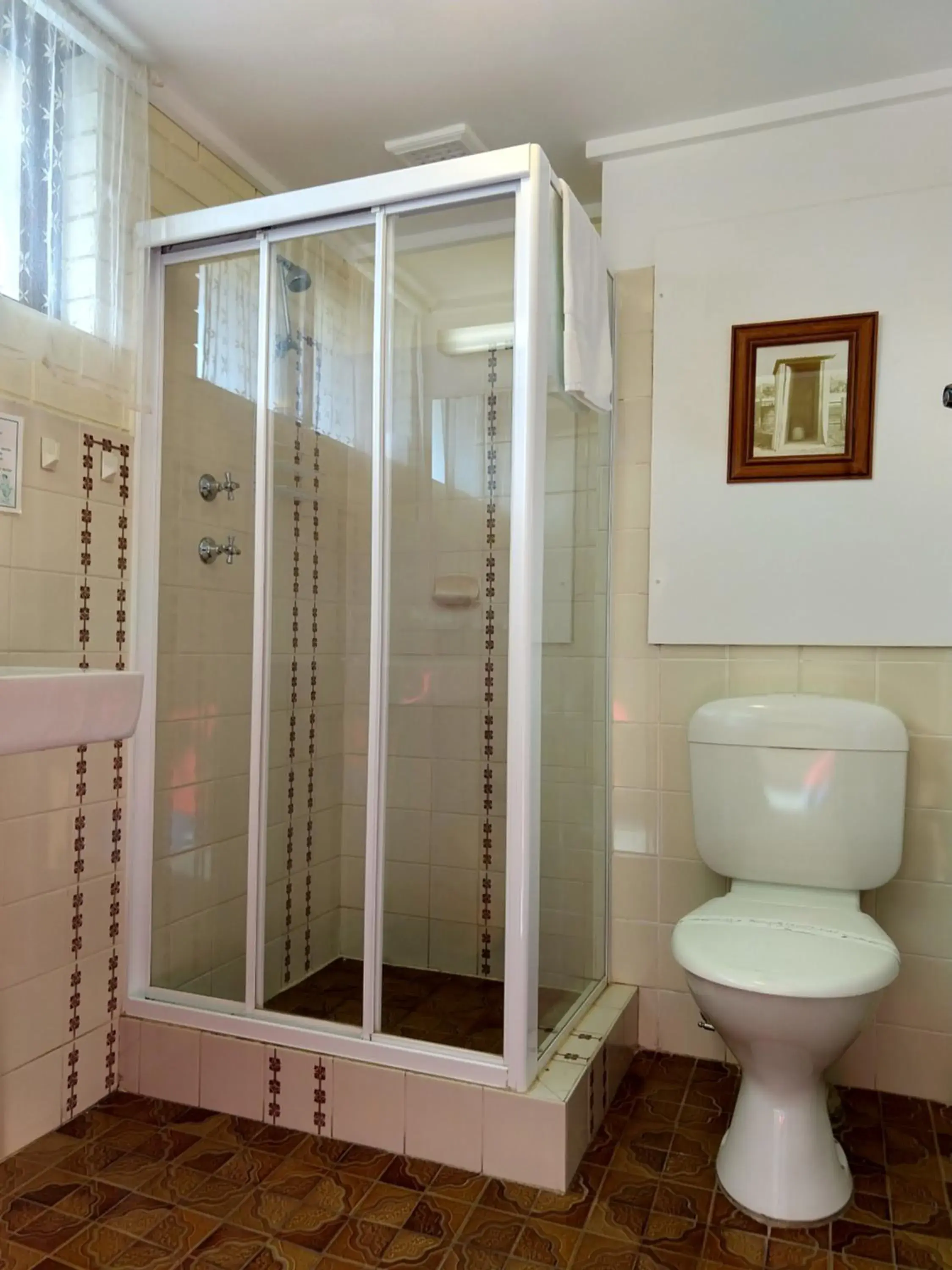 Double or Twin Room in Goldrush Motel Young CBD Double or Twin Room in Goldrush Motel Young CBD