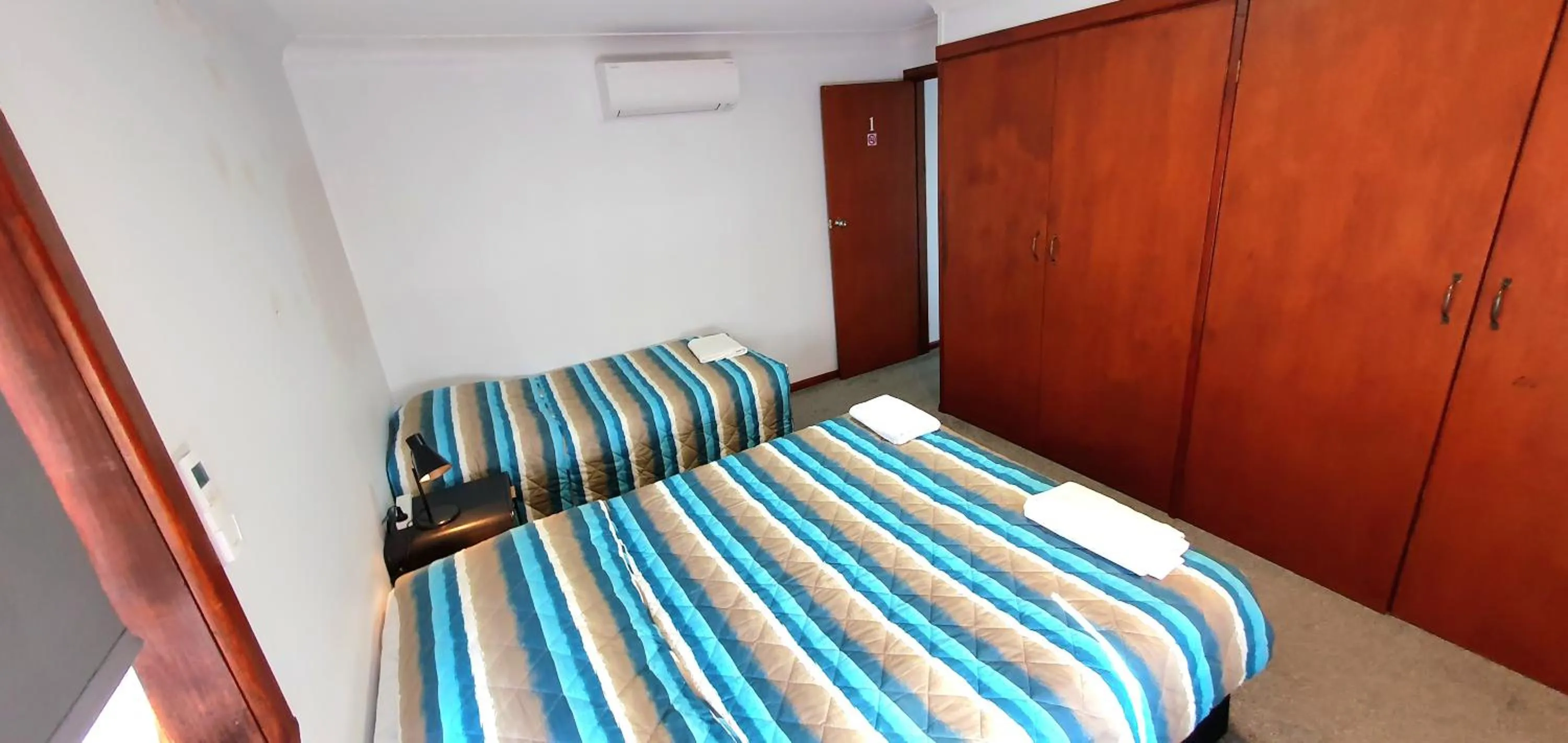 Bed in Goldrush Motel Young CBD