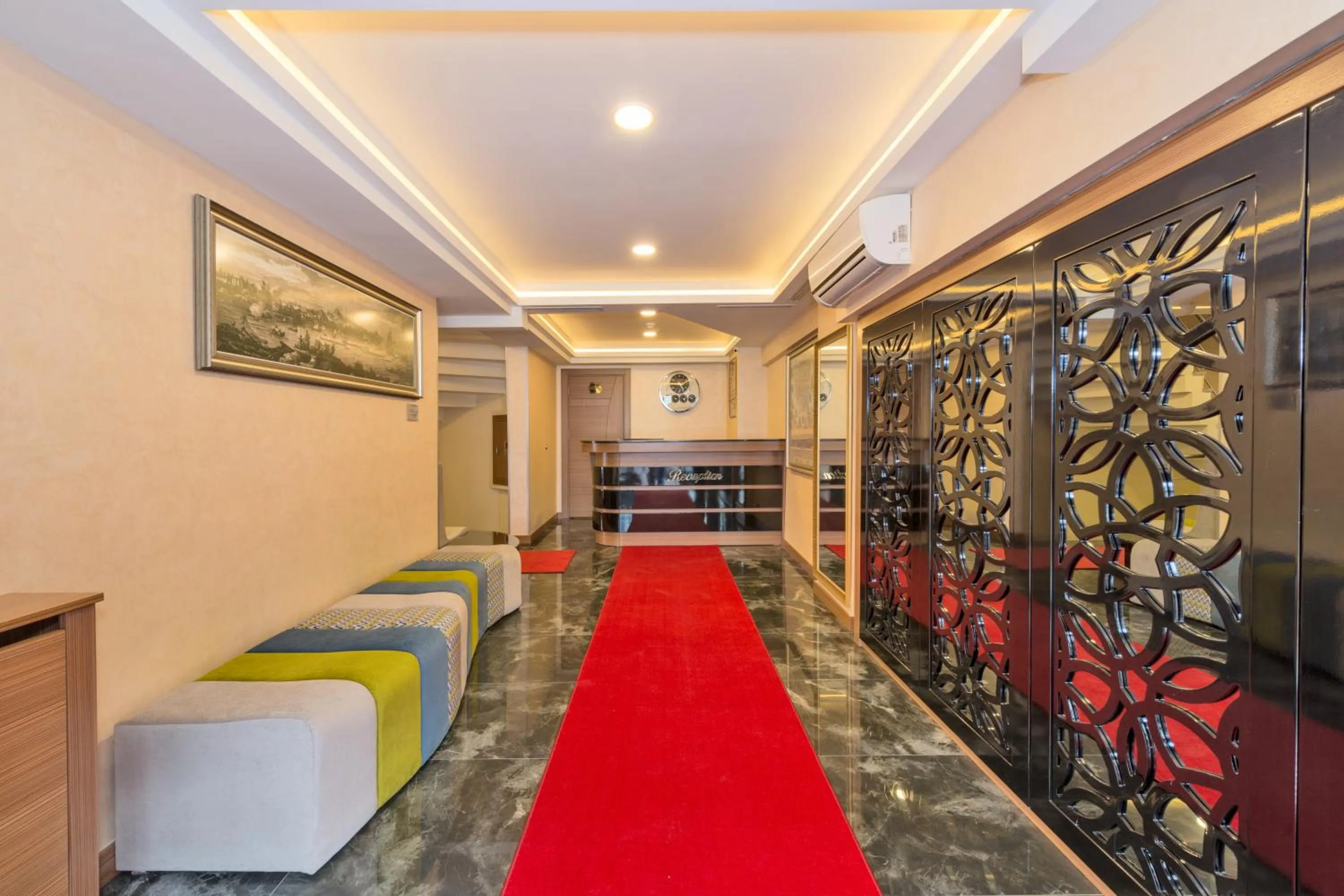 Lobby or reception in Floransa City Hotel