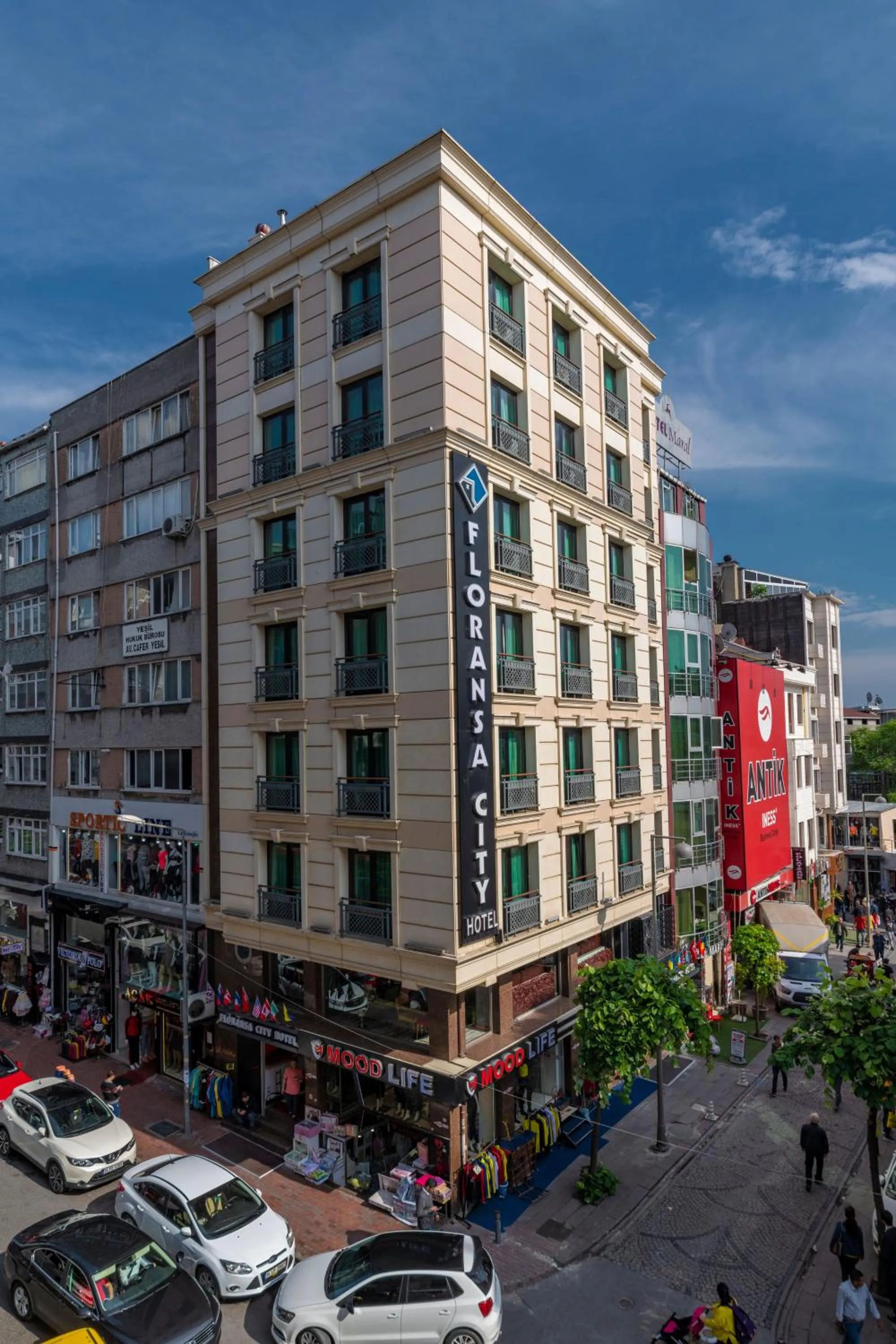 Nearby landmark in Floransa City Hotel