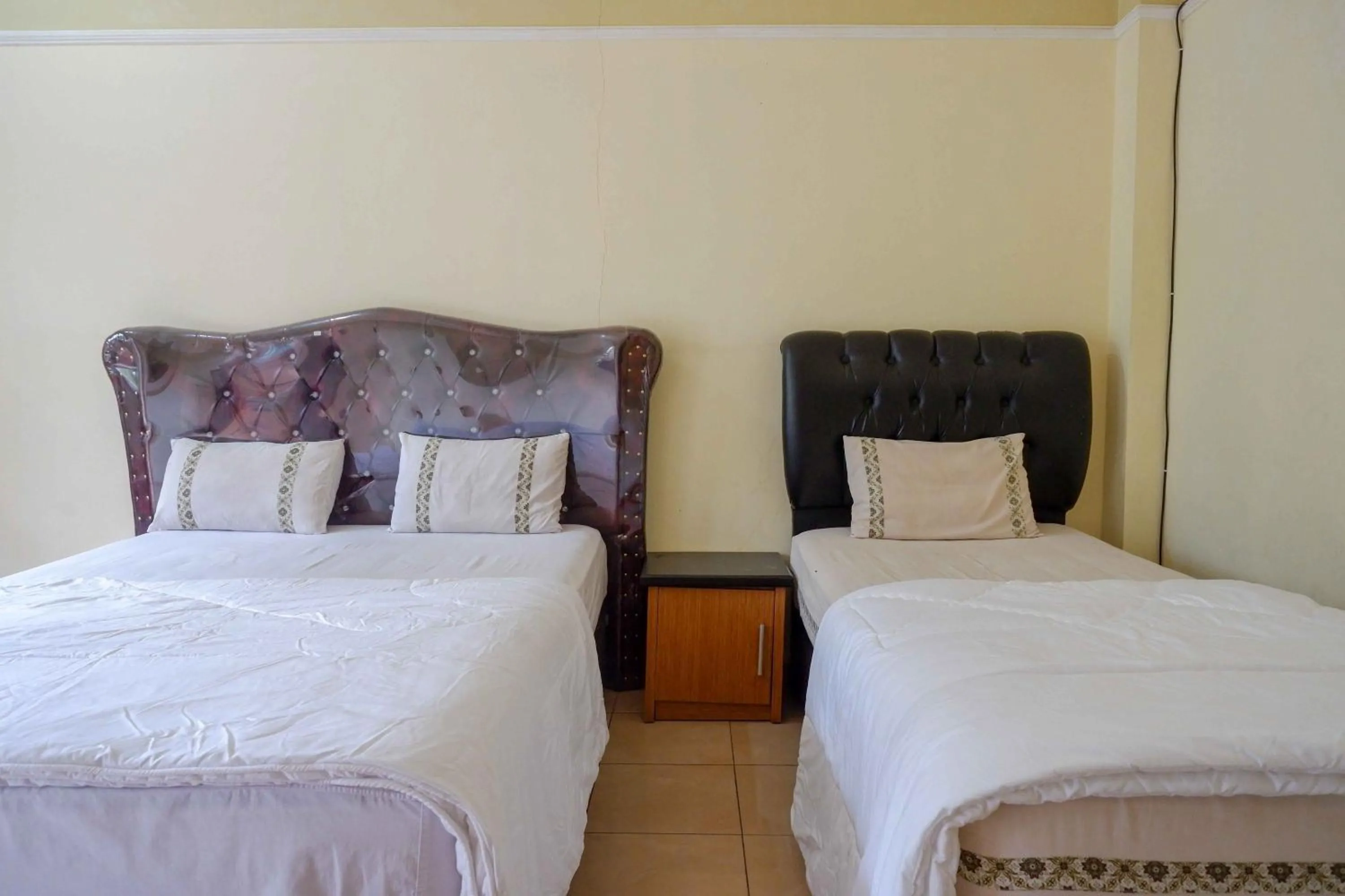 Bedroom, Bed in Urbanview Hotel Bergas Indah Bandungan by RedDoorz