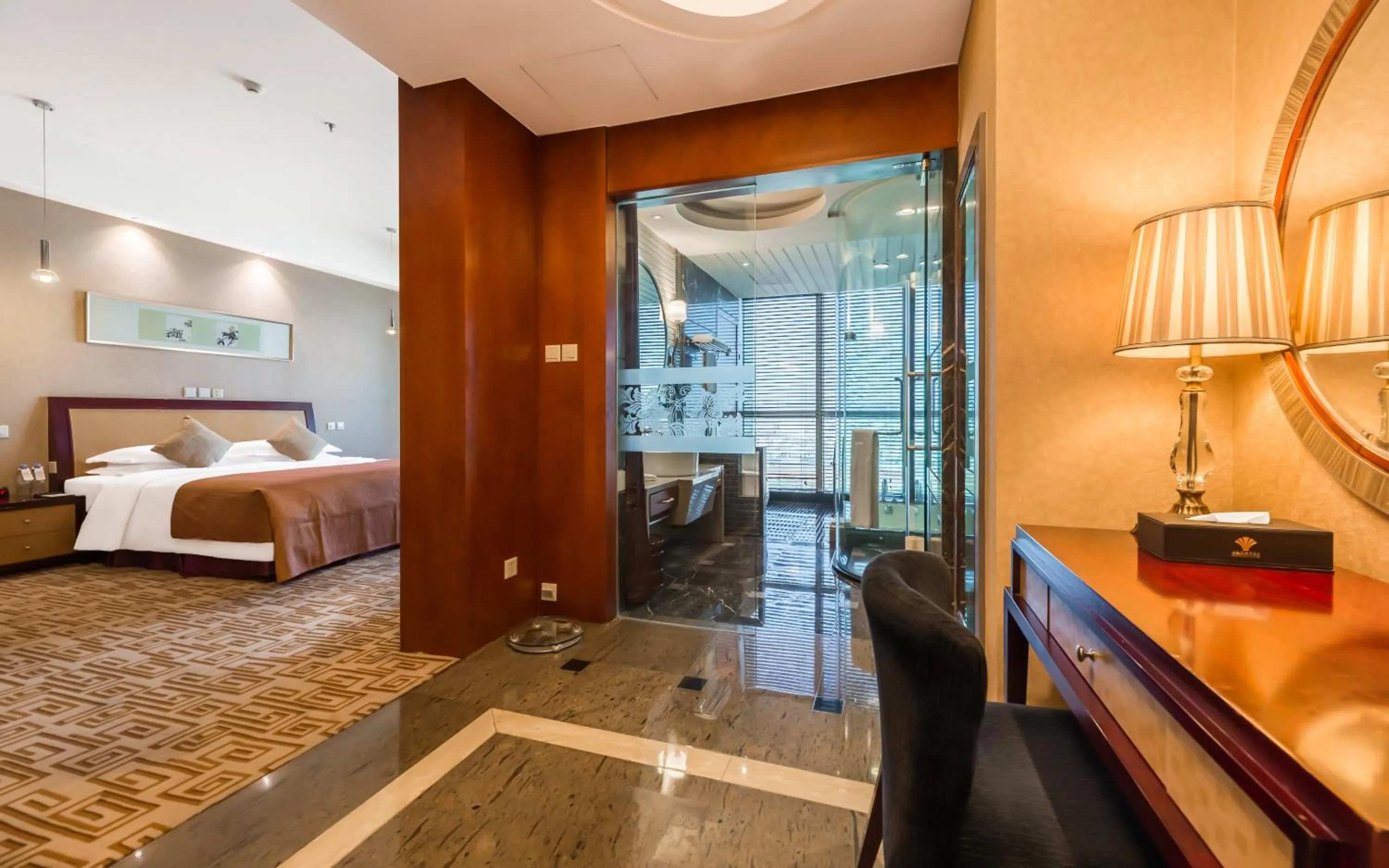 Bathroom, Bed in Empark Grand Hotel Kunming