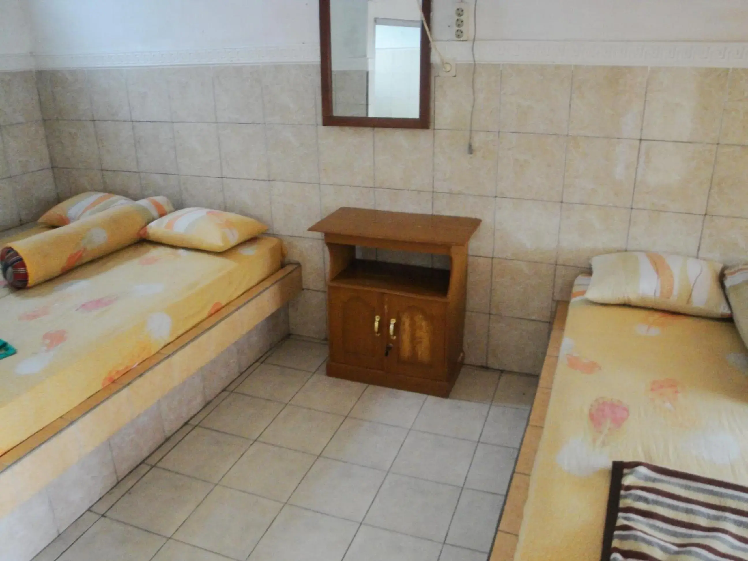 Bedroom, Bed in Hotel Arjuna Sari Bandungan Bedroom, Bed in Hotel Arjuna Sari Bandungan