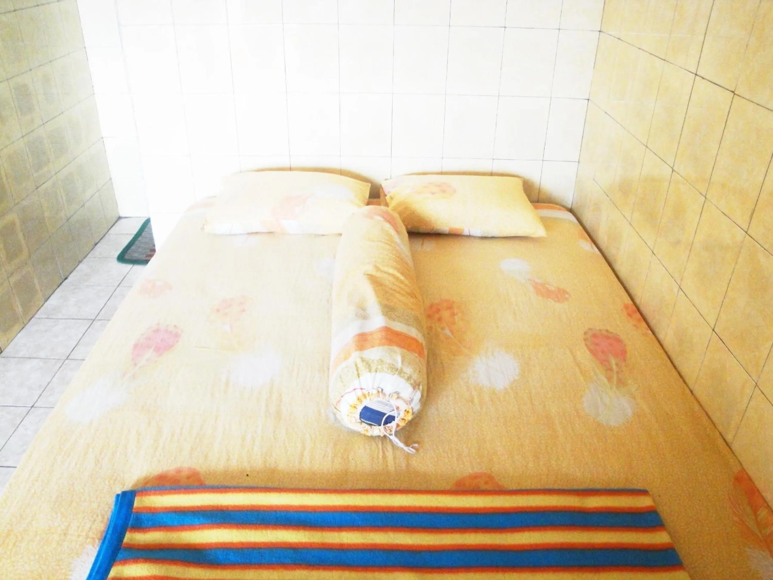 Bedroom, Bed in Hotel Arjuna Sari Bandungan