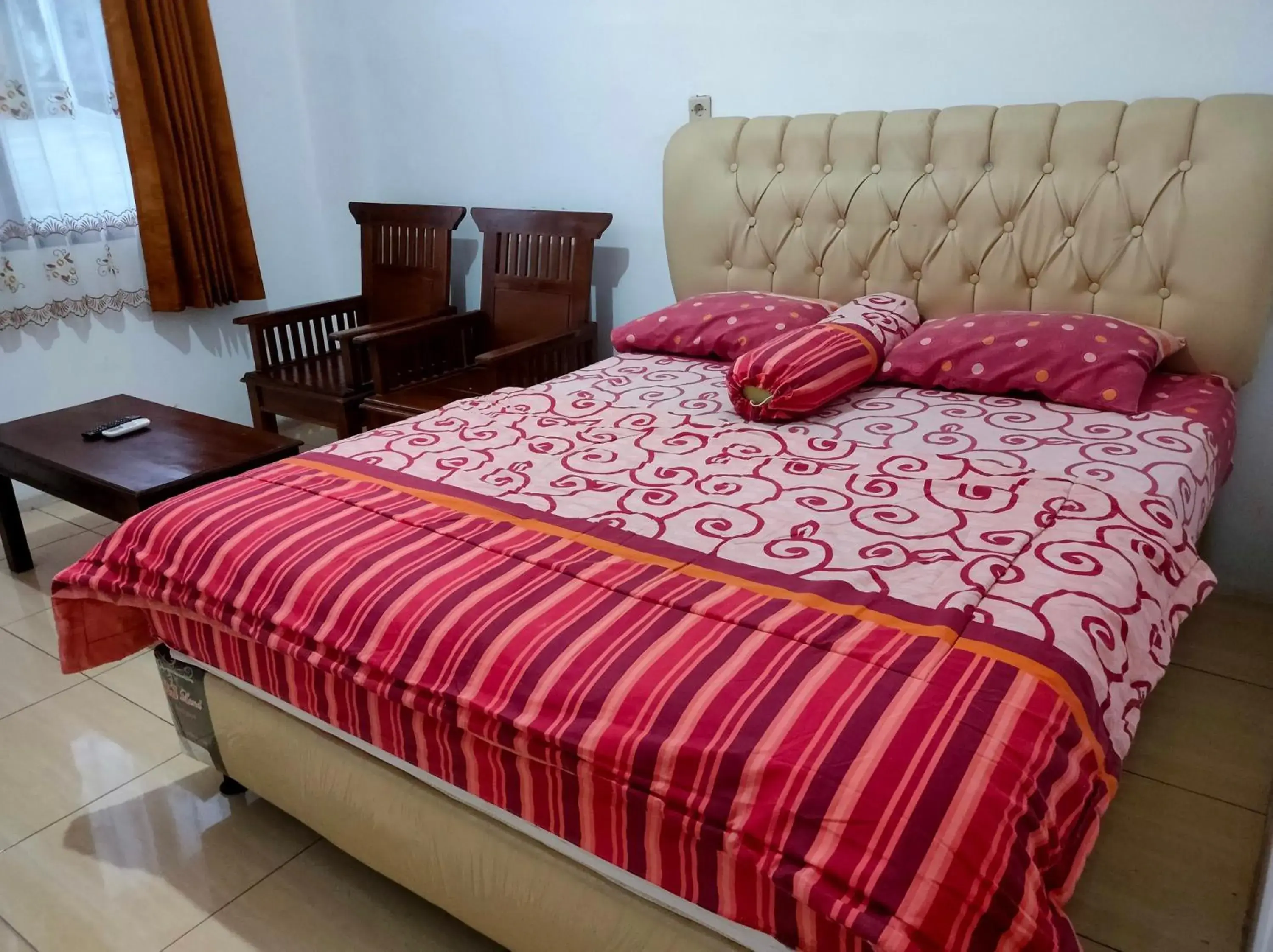 Bedroom, Bed in Hotel Arjuna Sari Bandungan Bedroom, Bed in Hotel Arjuna Sari Bandungan