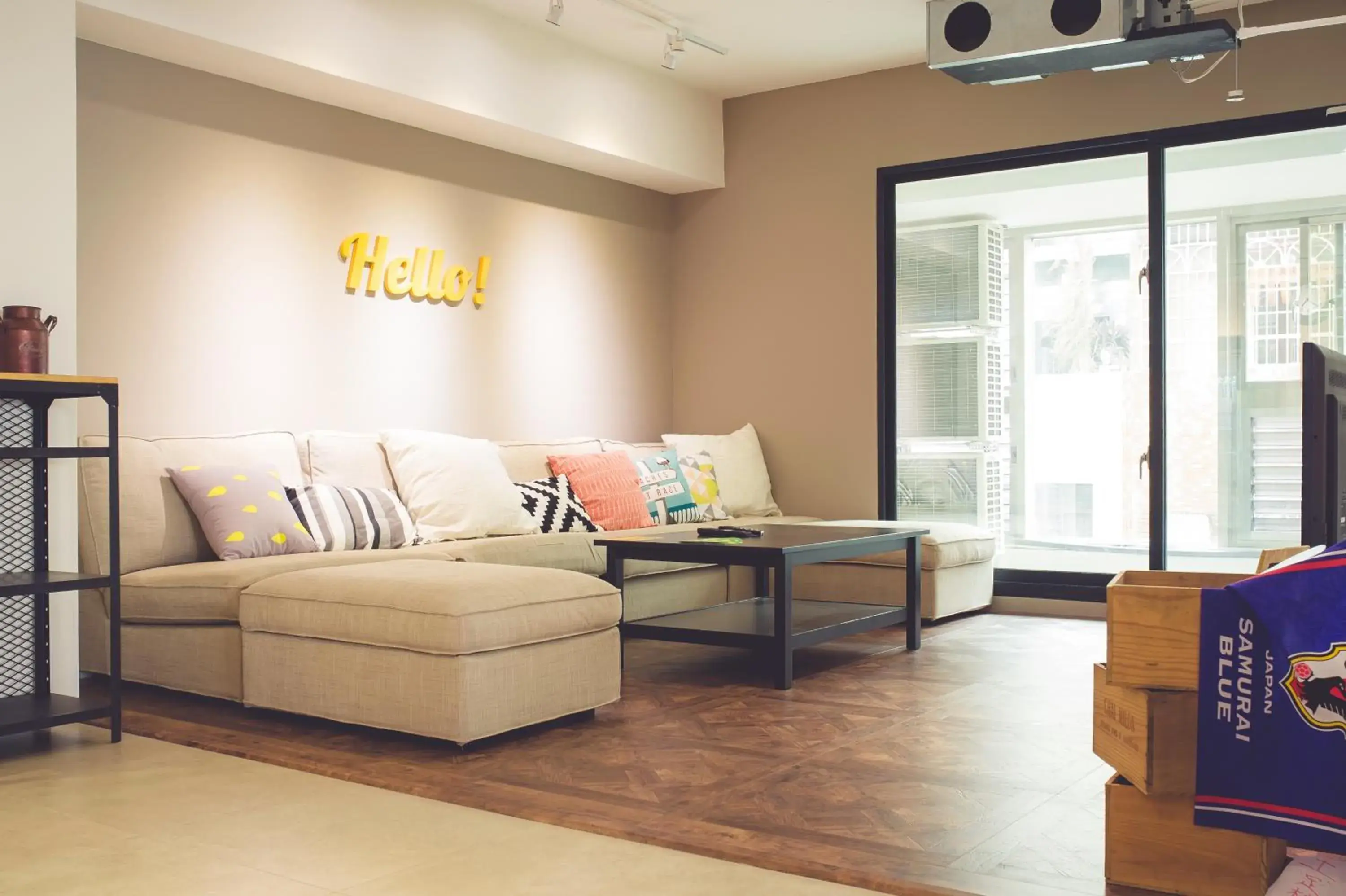 Communal lounge/ TV room in Ahiruyah Guesthouse Communal lounge/ TV room in Ahiruyah Guesthouse