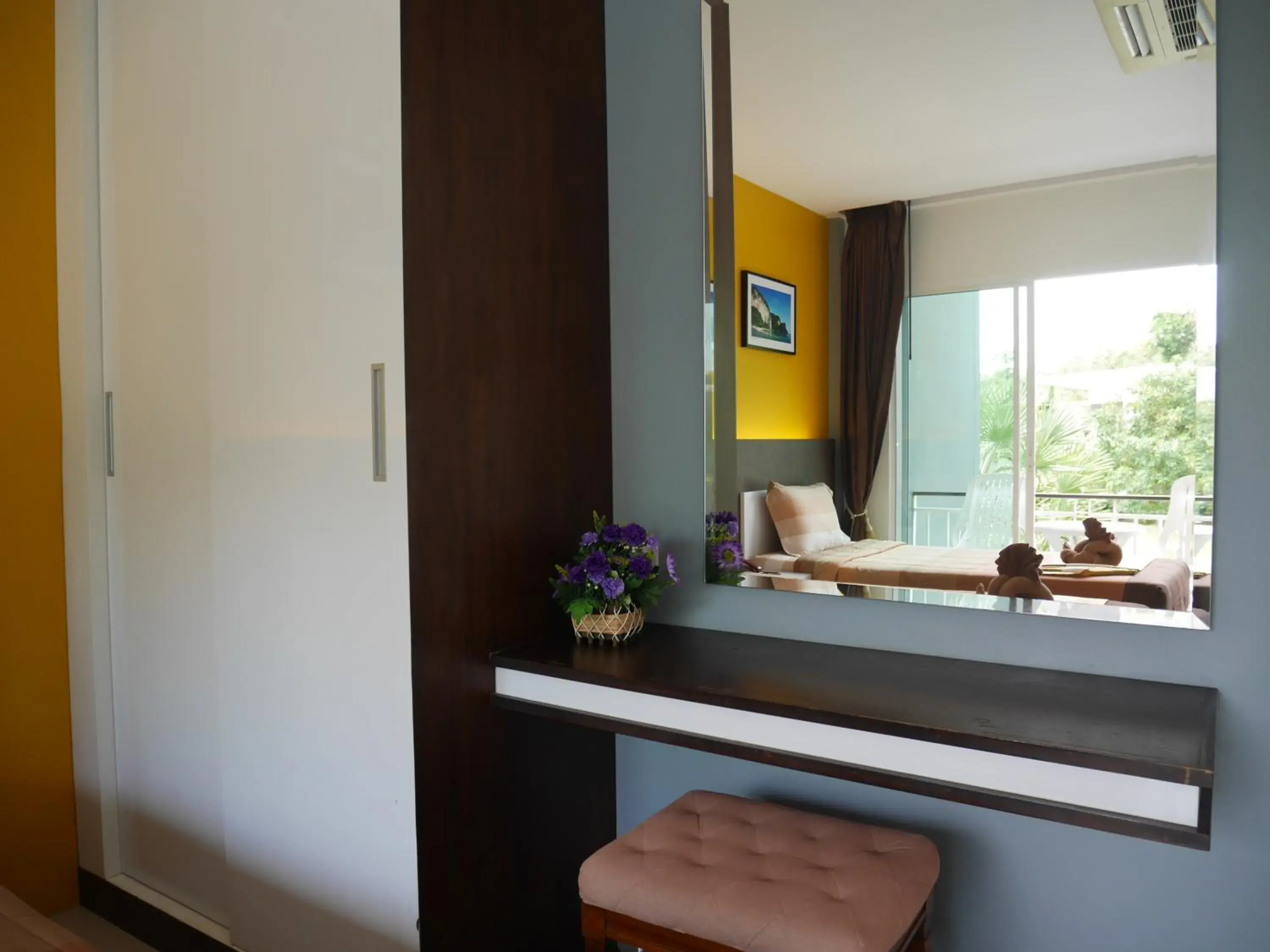 Photo of the whole room in Gypsy Sea View Resort- Phi Phi Island Photo of the whole room in Gypsy Sea View Resort- Phi Phi Island