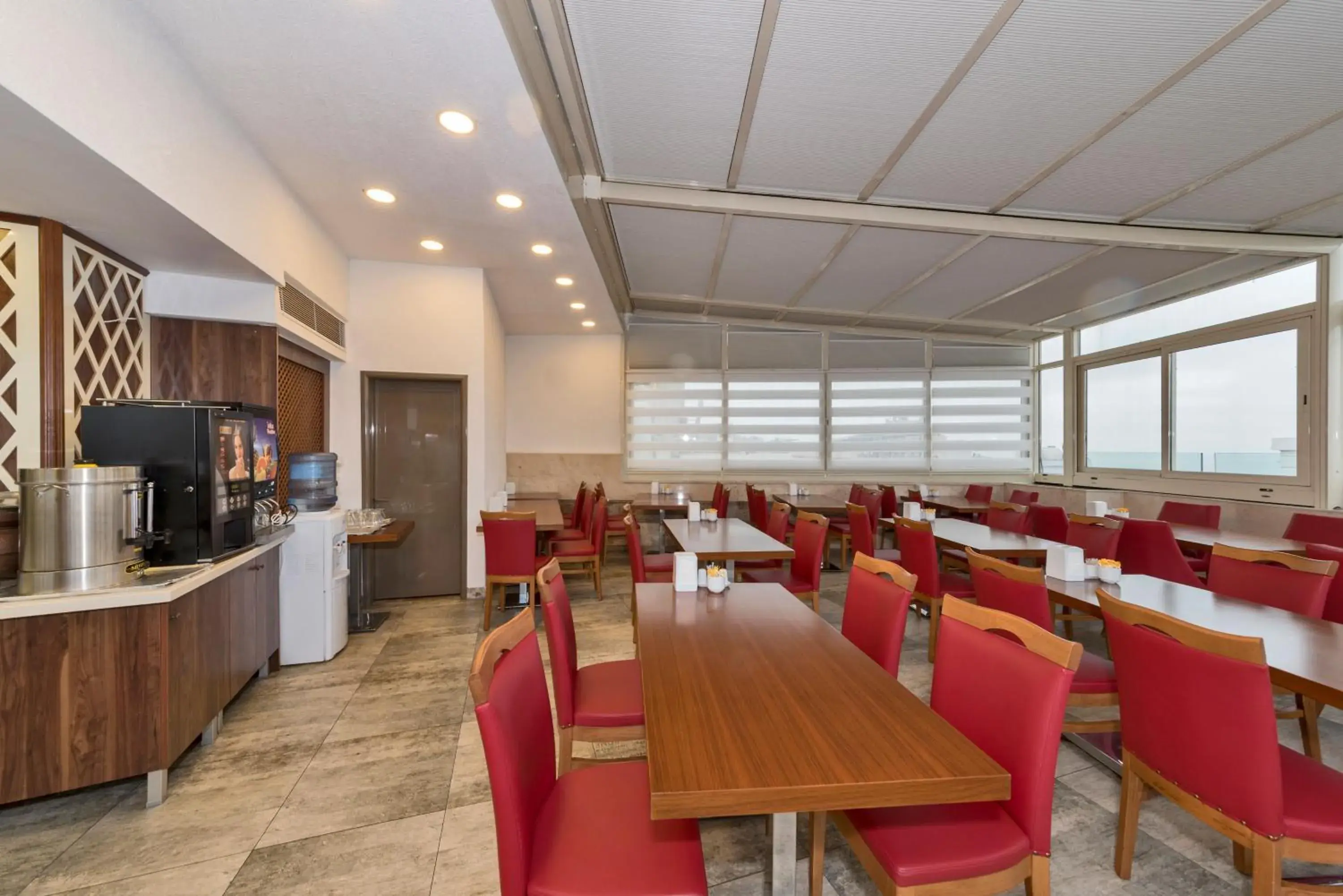 Restaurant/places to eat in Marcello Hotel Restaurant/places to eat in Marcello Hotel