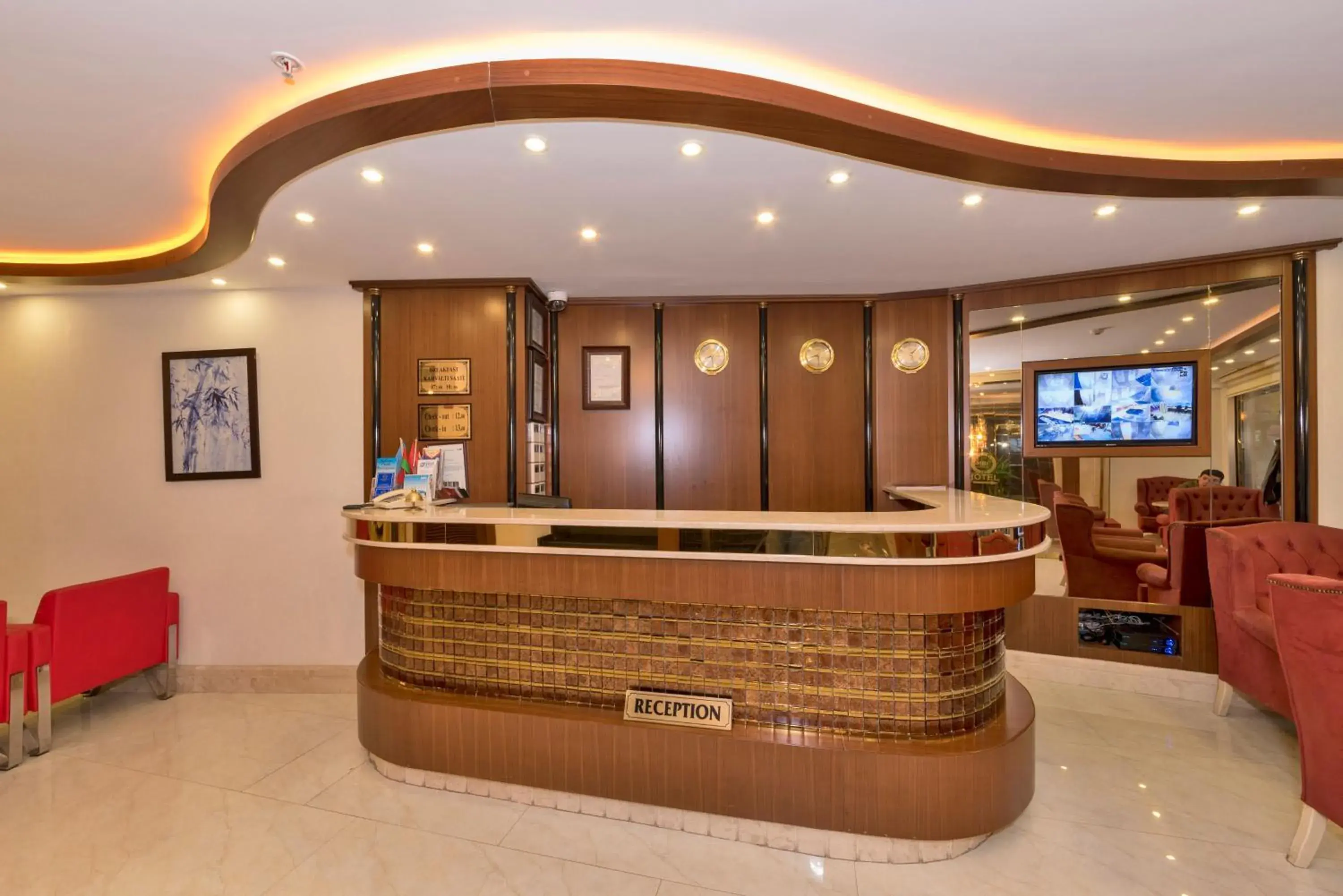 Lobby or reception in Marcello Hotel Lobby or reception in Marcello Hotel