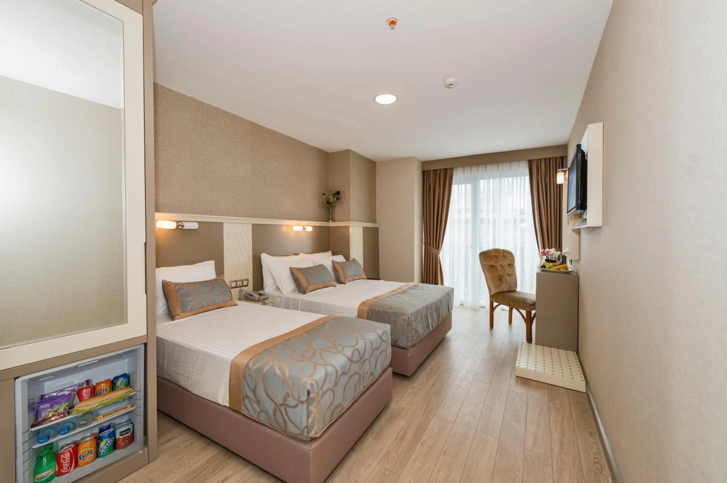 Photo of the whole room, Bed in Marcello Hotel