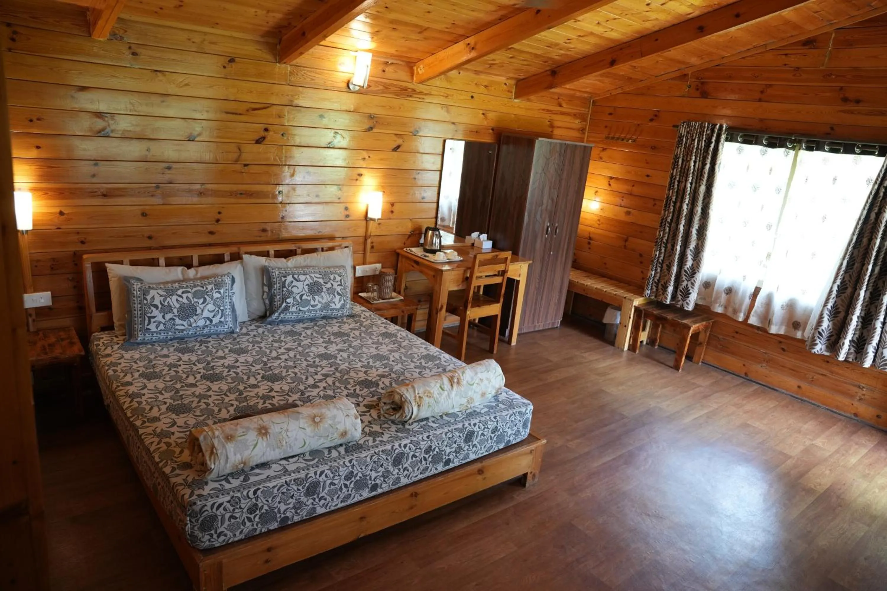 Bed in labdhi Resorts Masinagudi- Stag Groups not allowed