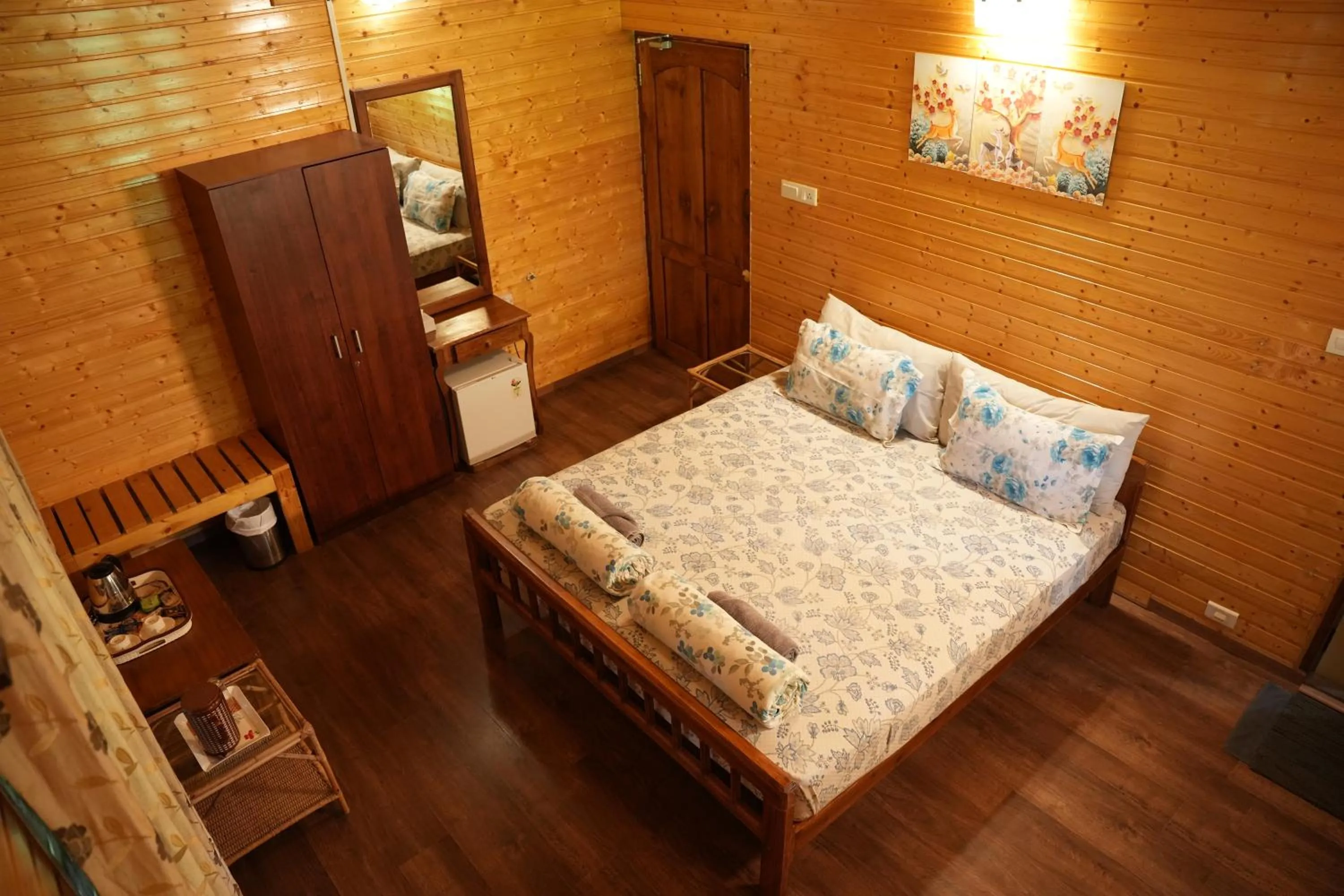 Bed in labdhi Resorts Masinagudi- Stag Groups not allowed