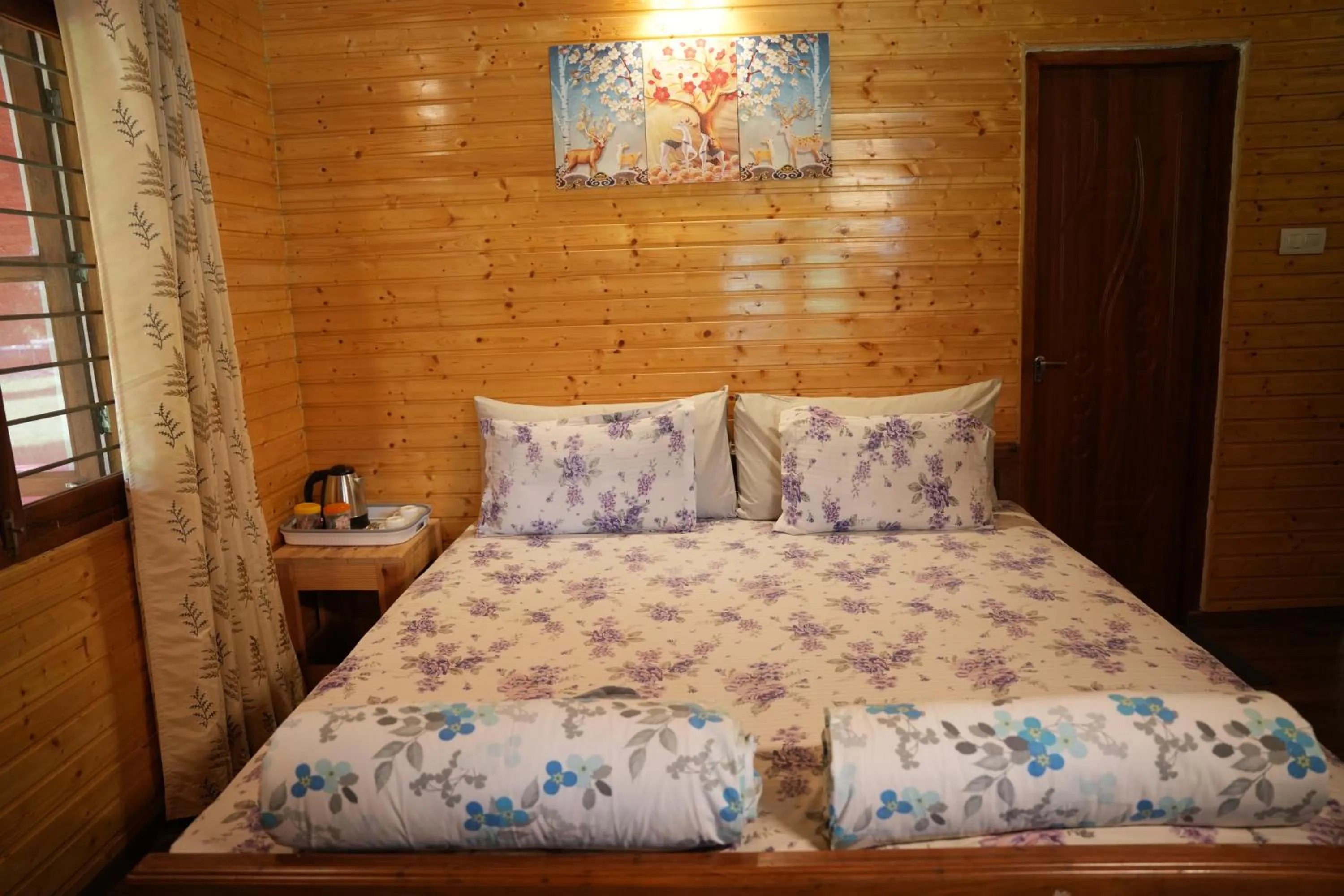 Bed in labdhi Resorts Masinagudi- Stag Groups not allowed