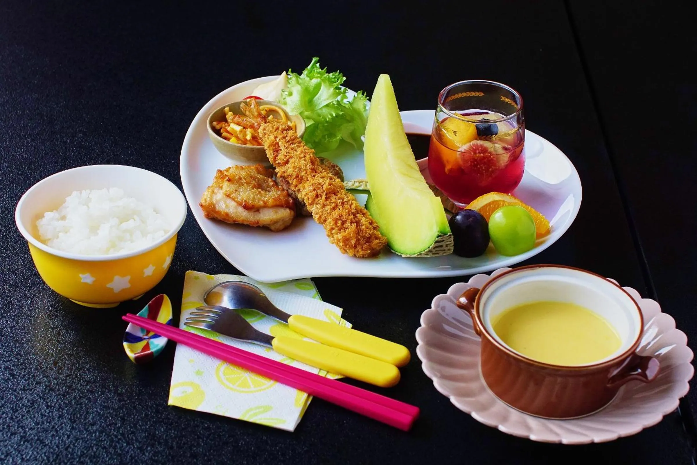 Food and drinks in Sanrakuen