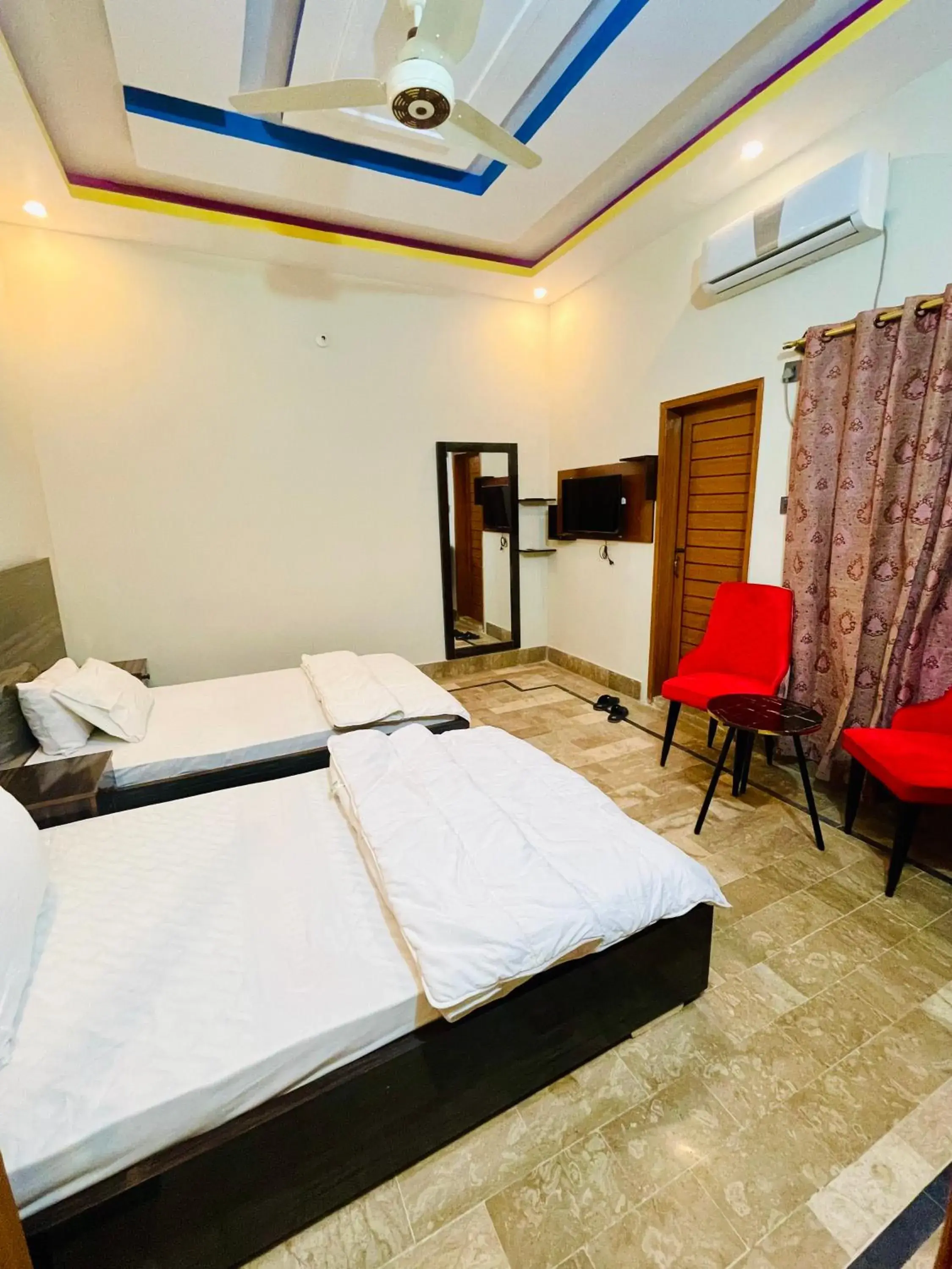 Deluxe Twin Room in Hotel Bed & Rest Airport Deluxe Twin Room in Hotel Bed & Rest Airport