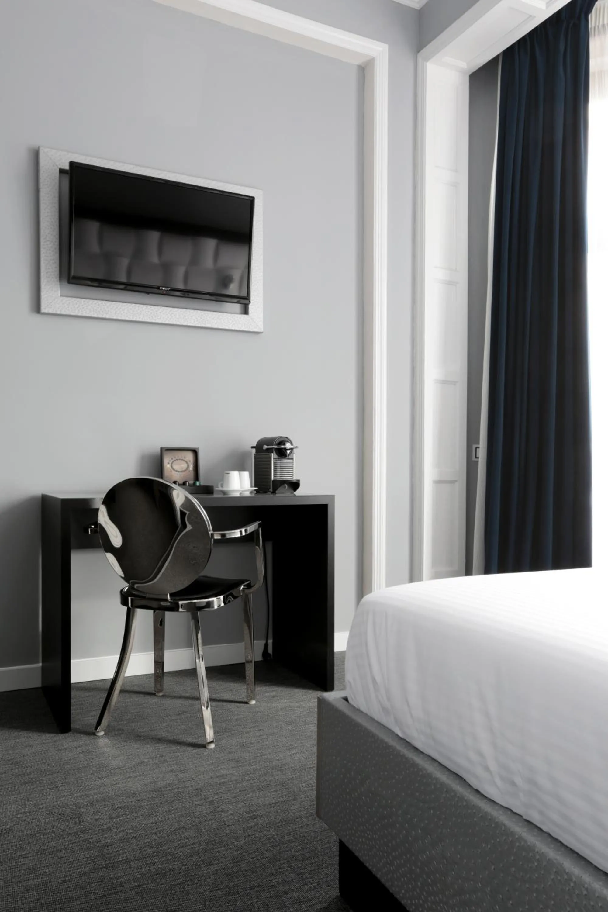 TV and multimedia, Bed in Amra Barcelona Gran Via