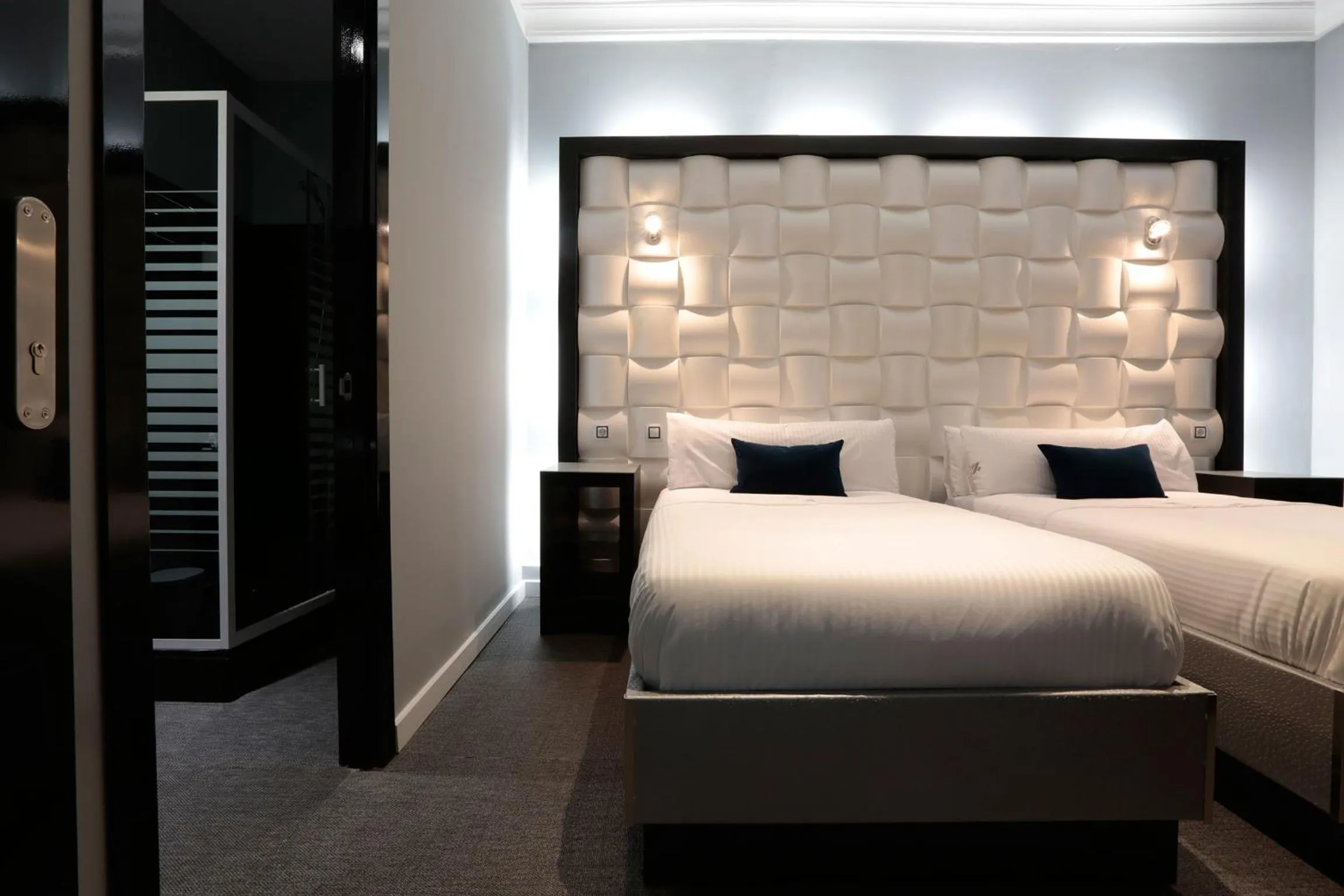 Bed in Amra Barcelona Gran Via